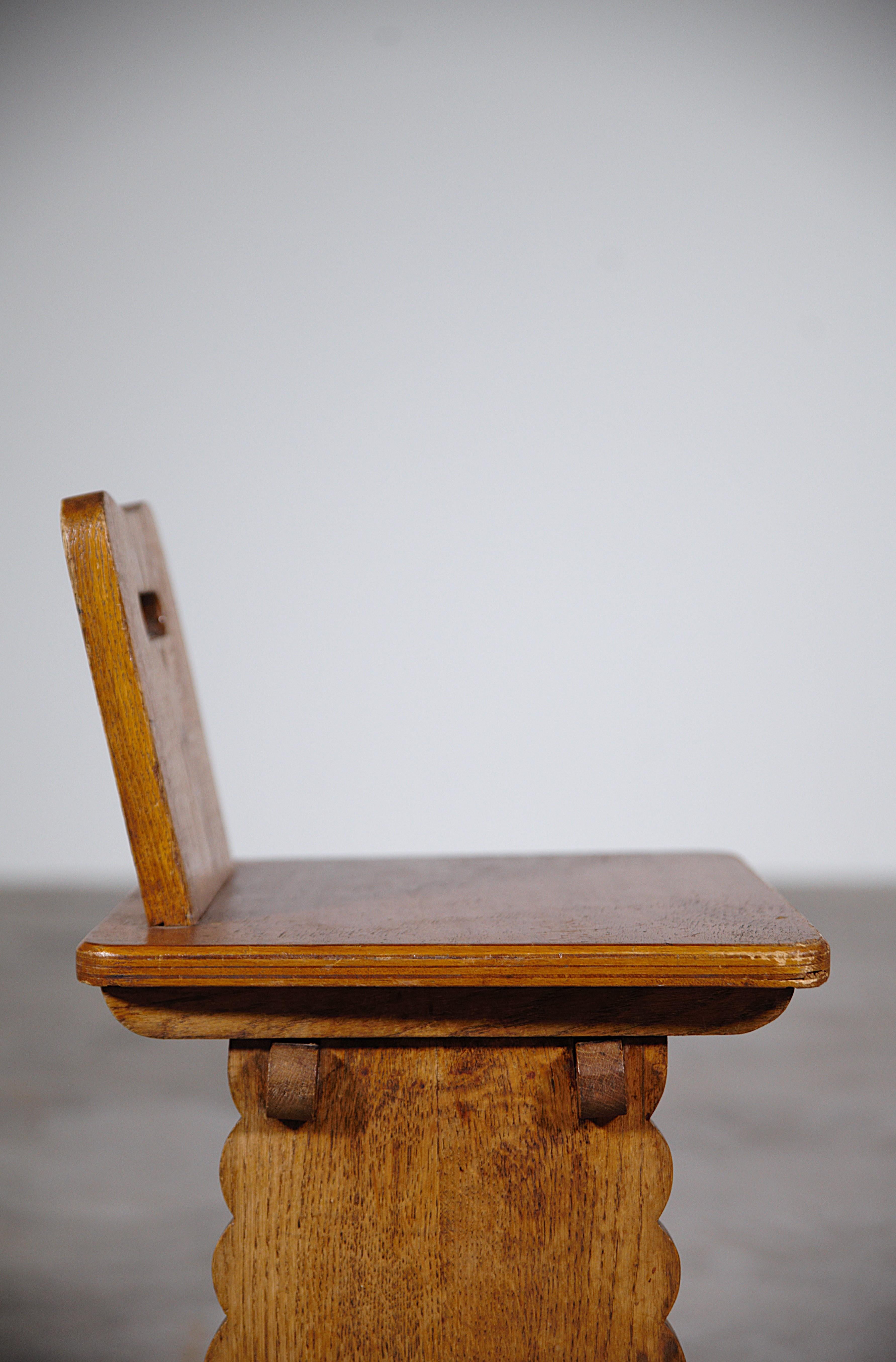 A Pair of Rustic Stools from French Mountains 1970s For Sale 3