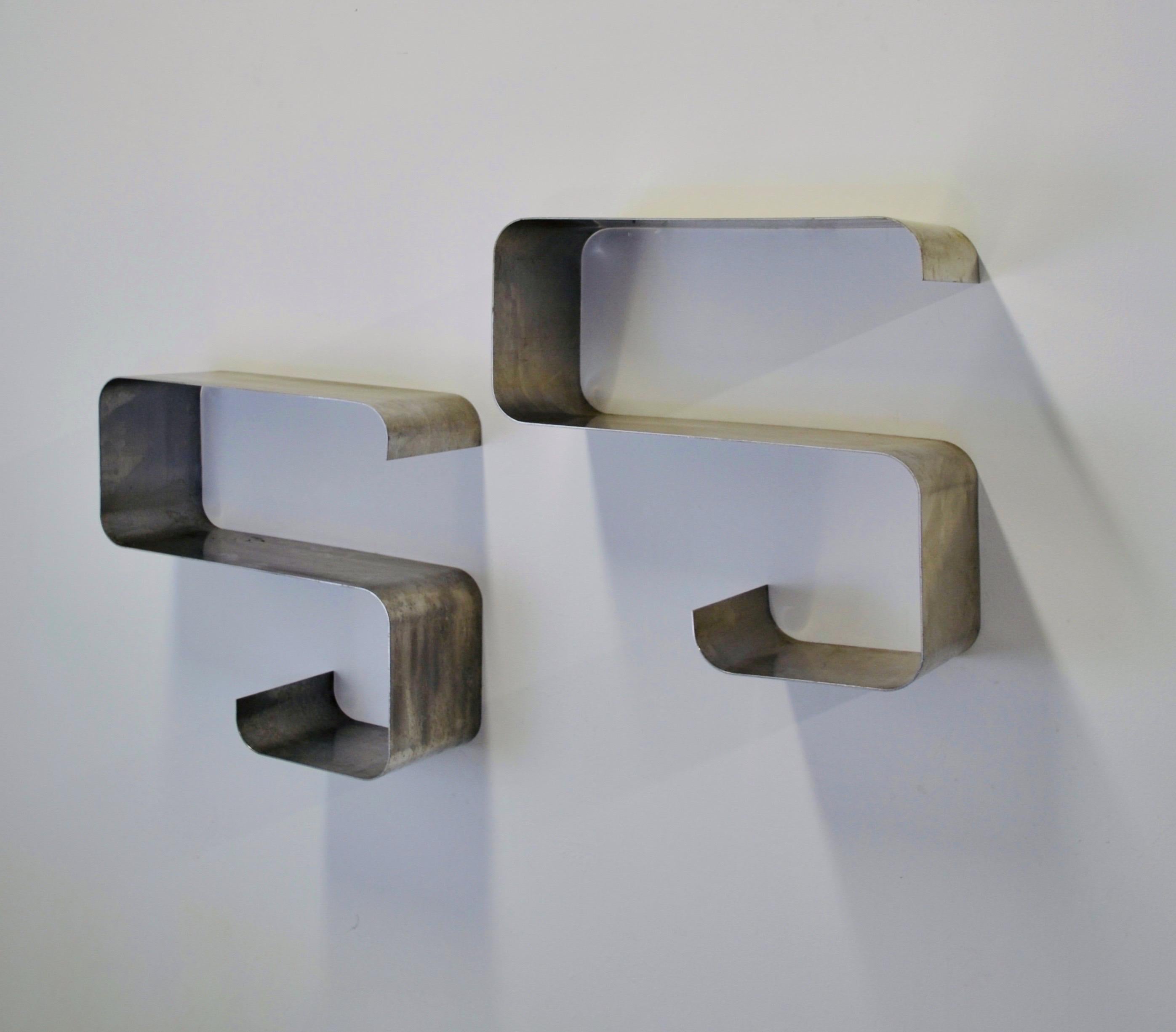 Stainless Steel A pair of S-shaped stainless steel shelves 