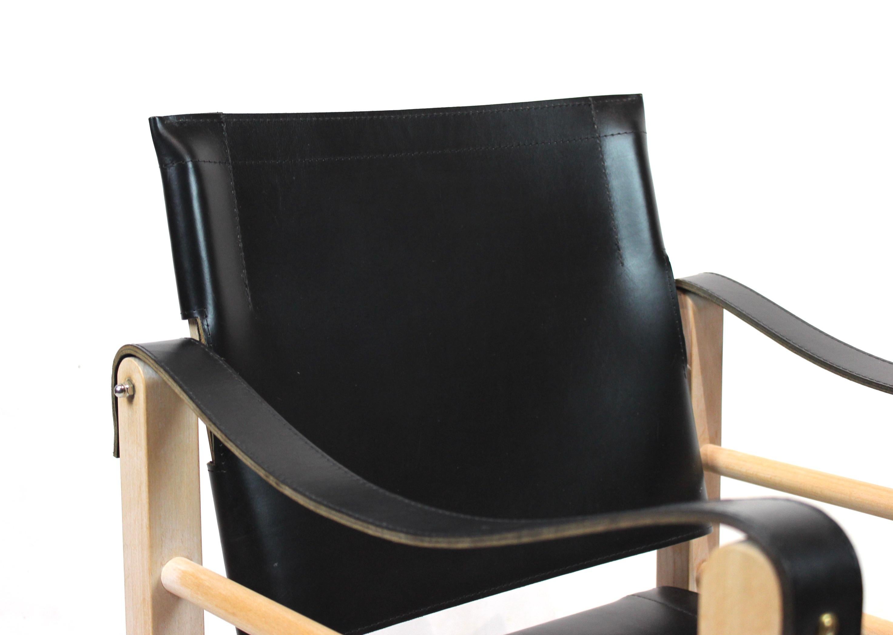 Pair of Safari Chairs by Aage Bruun & Son of Black Leather, 1960s In Good Condition In Lejre, DK
