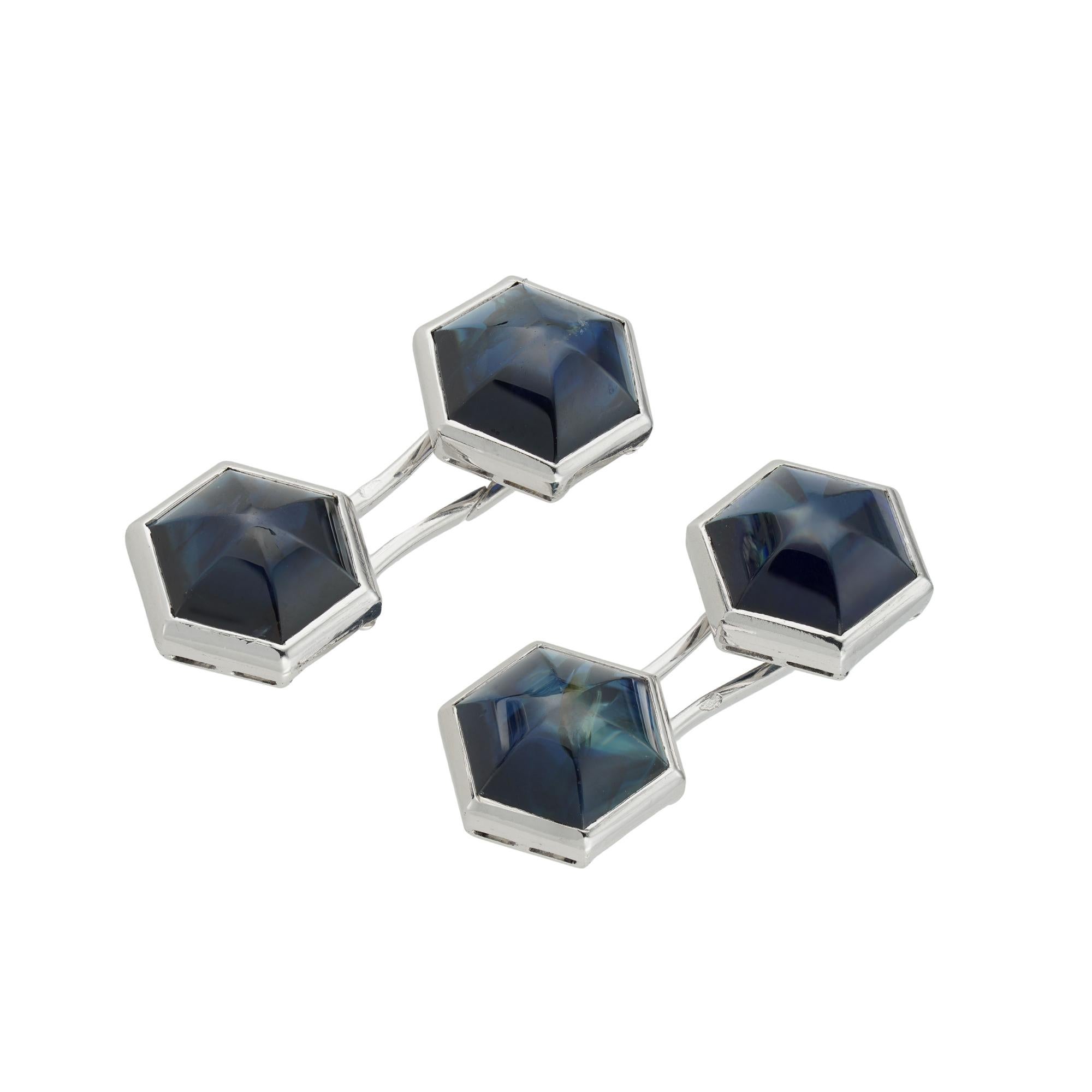 Moderne Paire de boutons de manchette hexagonaux en saphir en vente