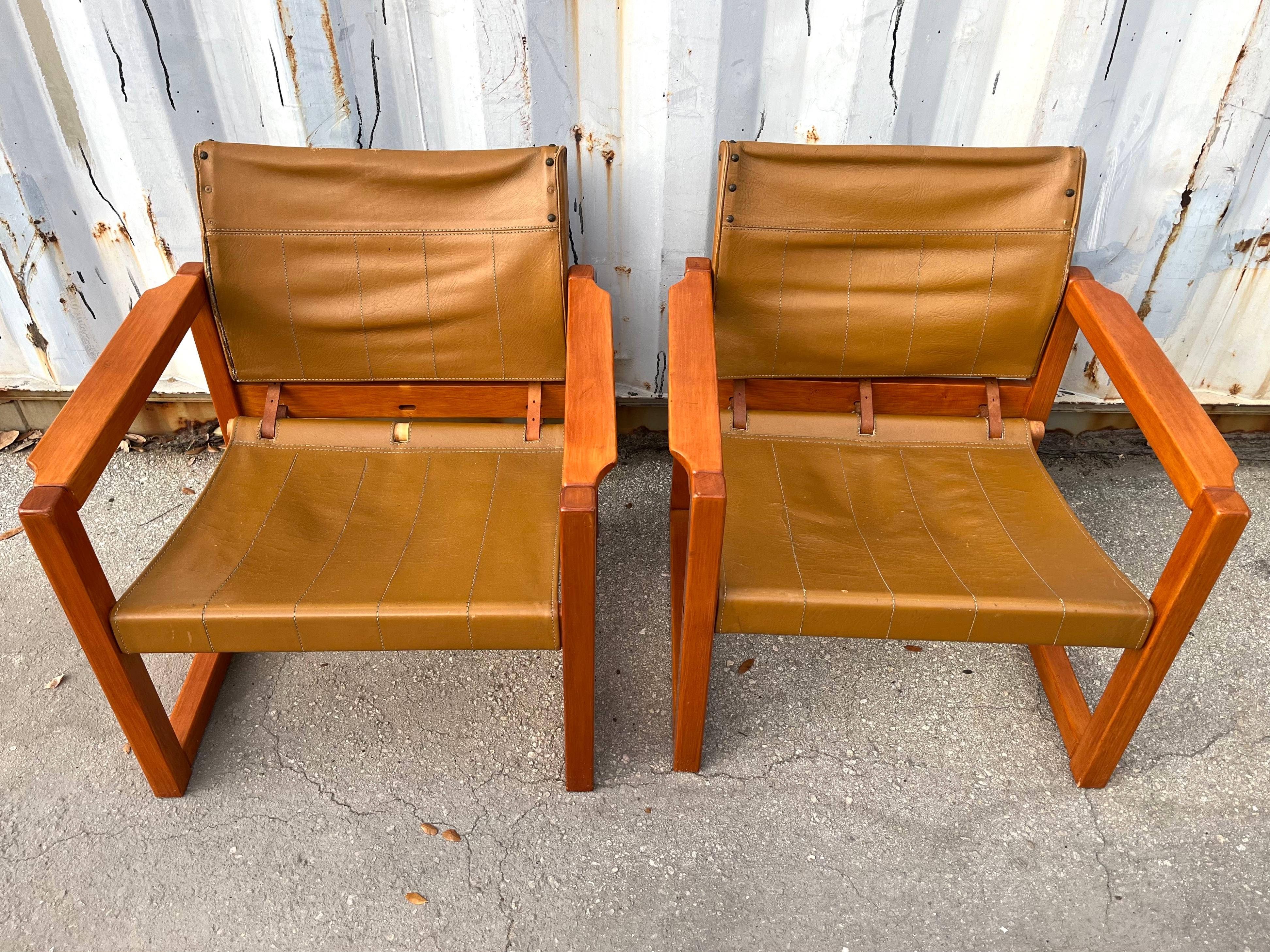 A Pair of Scandinavian Modern Safari Chairs by Karin Möbring for Ikea, C 1970s In Fair Condition For Sale In Miami, FL