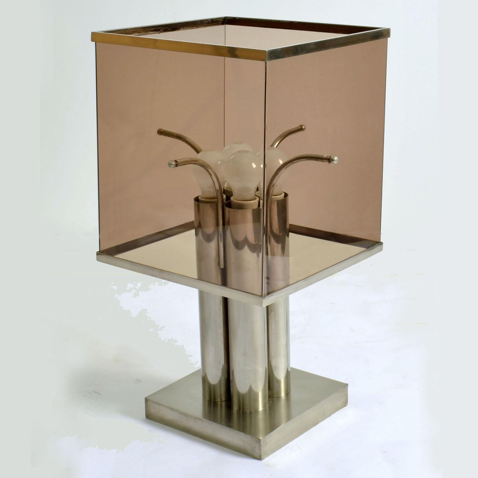 Pair of Minimalist Square Table Lamps Attributed to Romeo Rega In Excellent Condition For Sale In London, GB