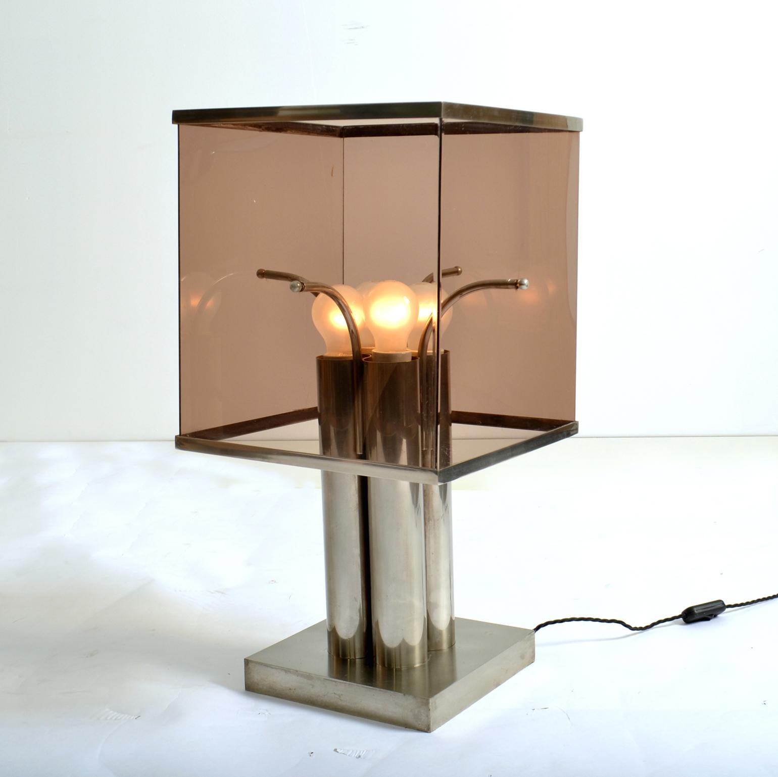 Mid-20th Century Pair of Minimalist Square Table Lamps Attributed to Romeo Rega For Sale