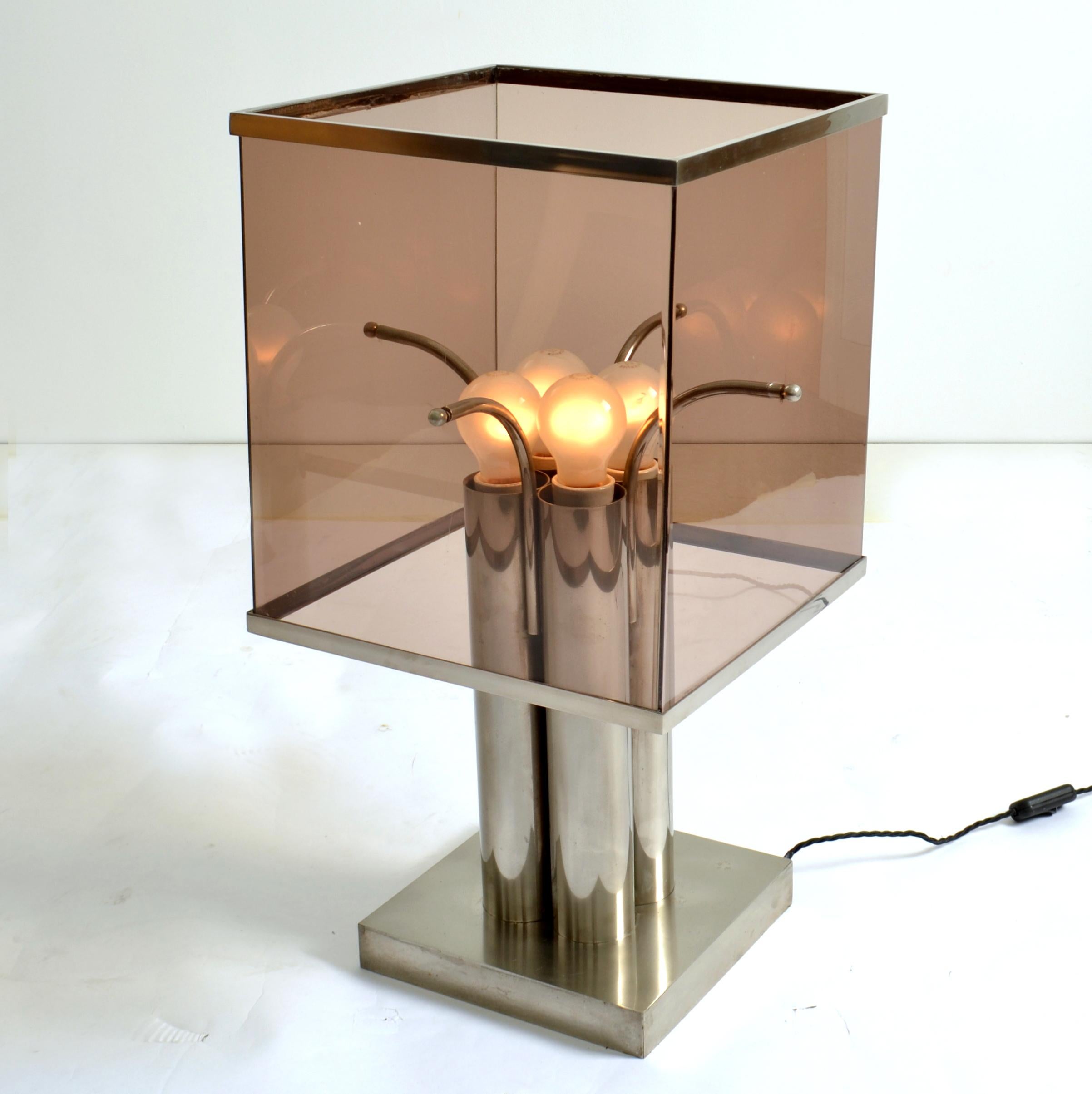 Lucite Pair of Minimalist Square Table Lamps Attributed to Romeo Rega For Sale