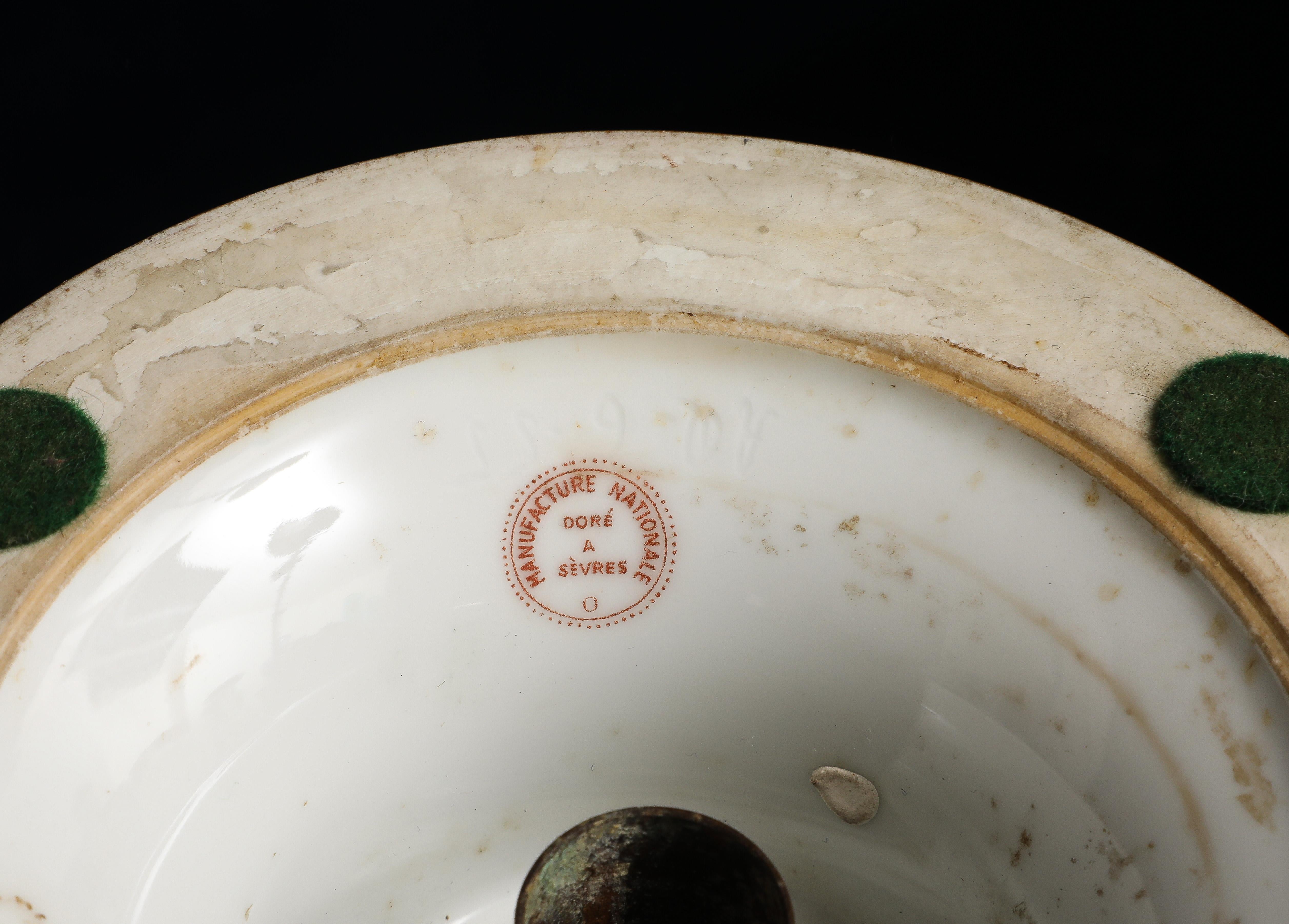 A Pair of Sevres Porcelain White Ground & 24K Gold vases w Lion Head Handles in vendita 10