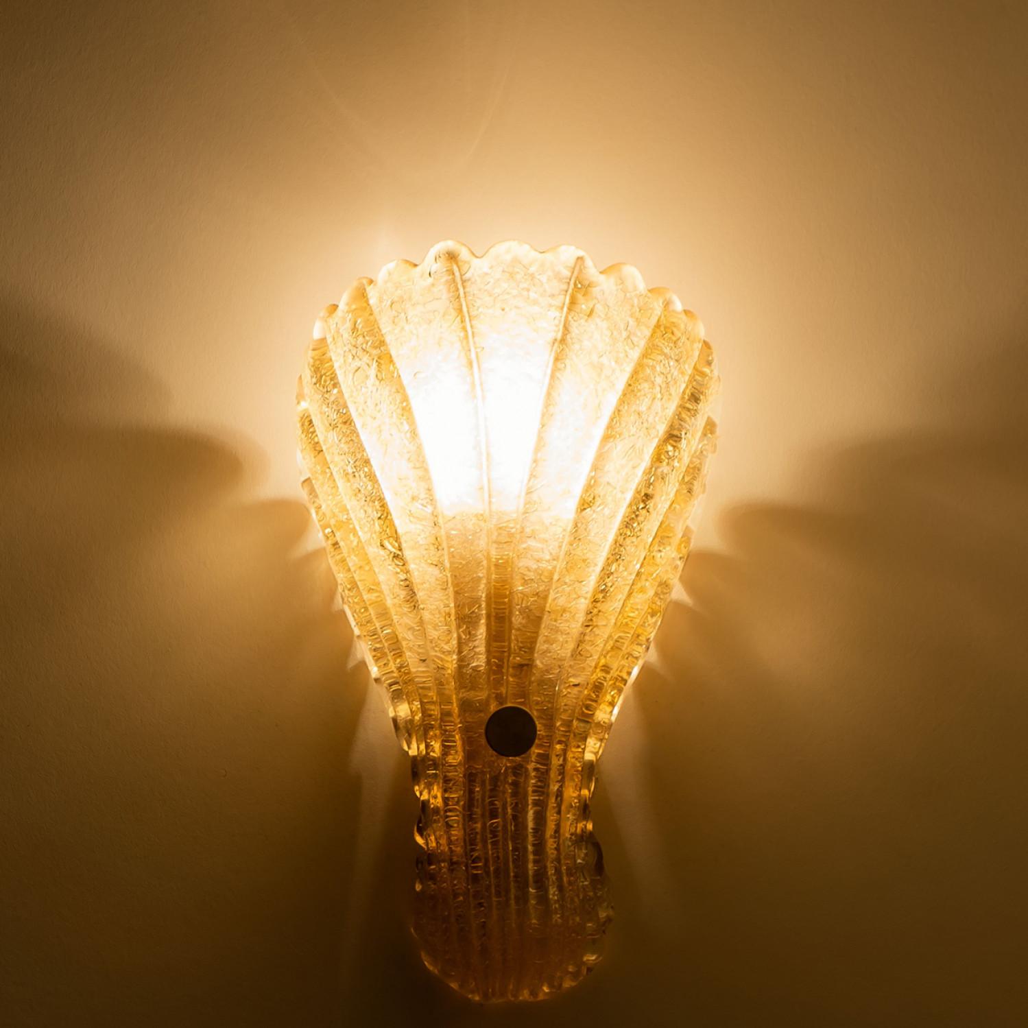 A pair of Shell Wall Lights Murano Glass Barovier & Toso, Italy, 1969 For Sale 7