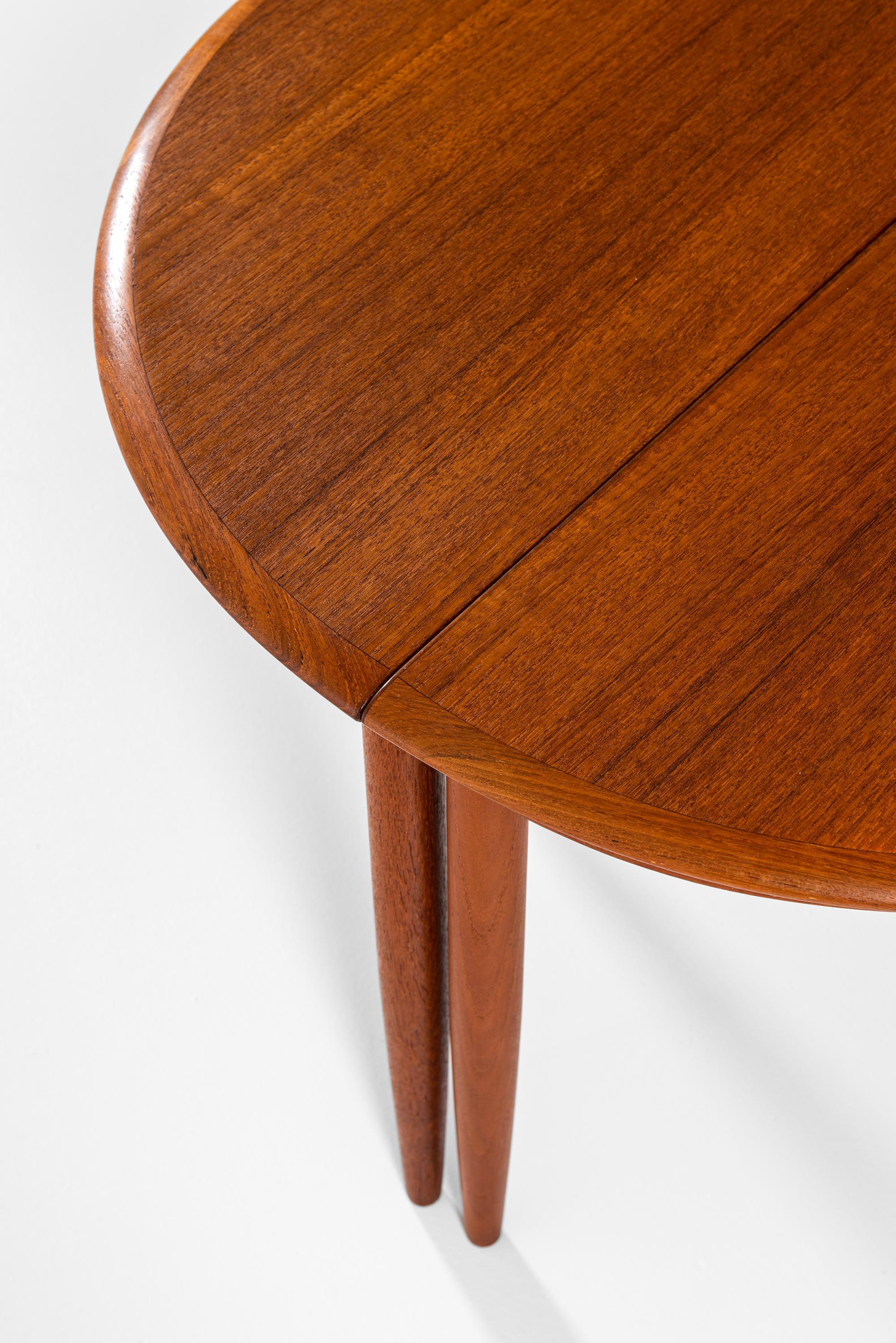 Scandinavian Modern Pair of Side Tables in Teak Produced in Sweden