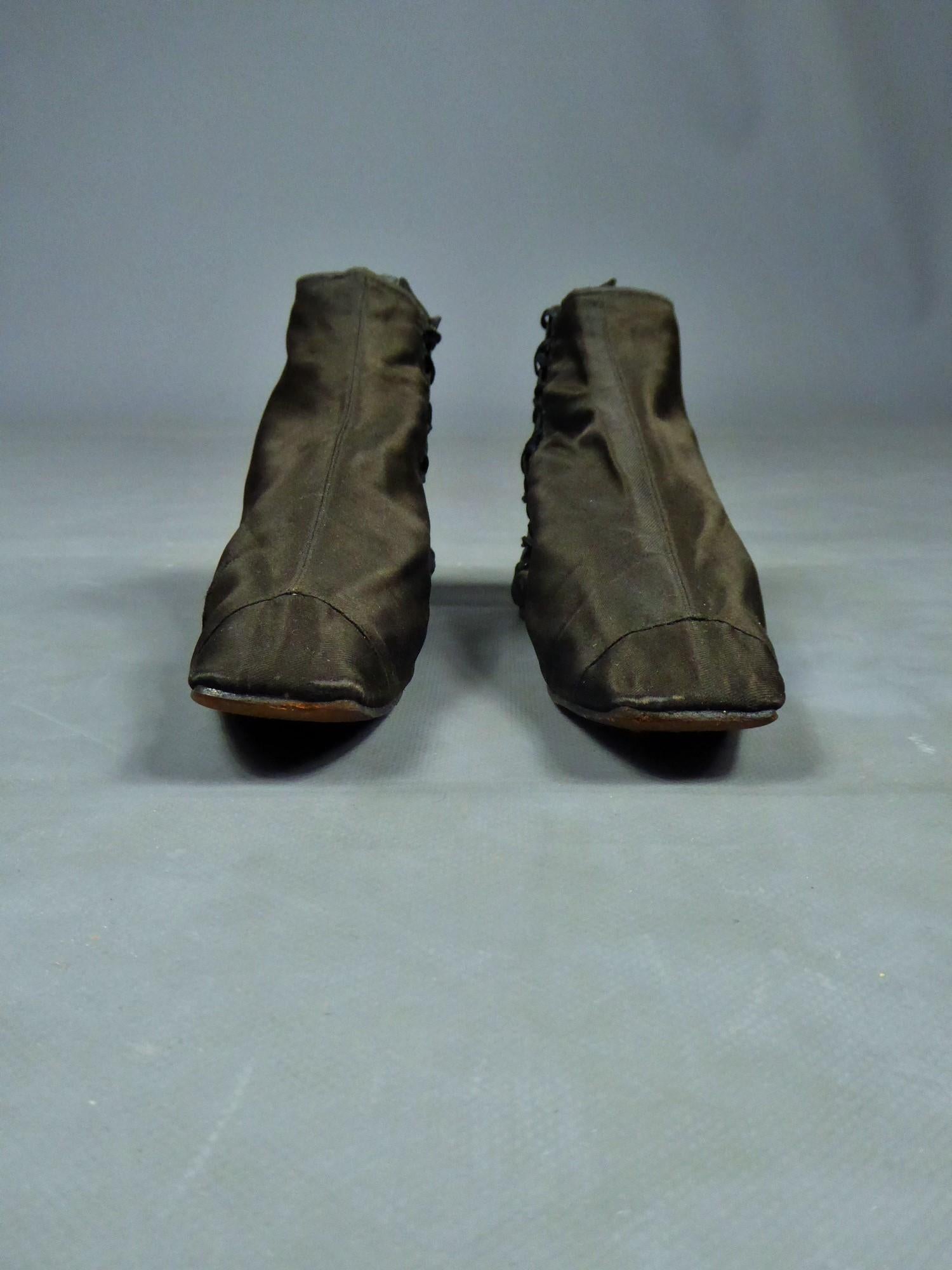 Women's A Pair of Silk Walking Boots - French Romantic Period Circa 1820/1840