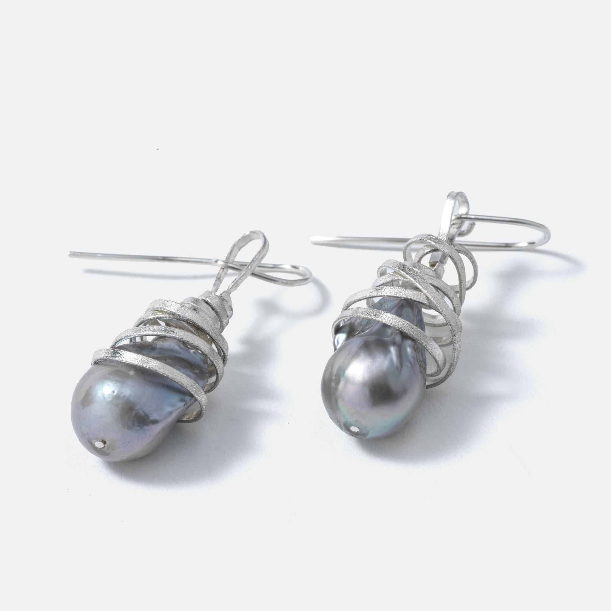 Uncut A pair of silver and pearl ear rings. Handmade 2023 in Lund Sweden. For Sale