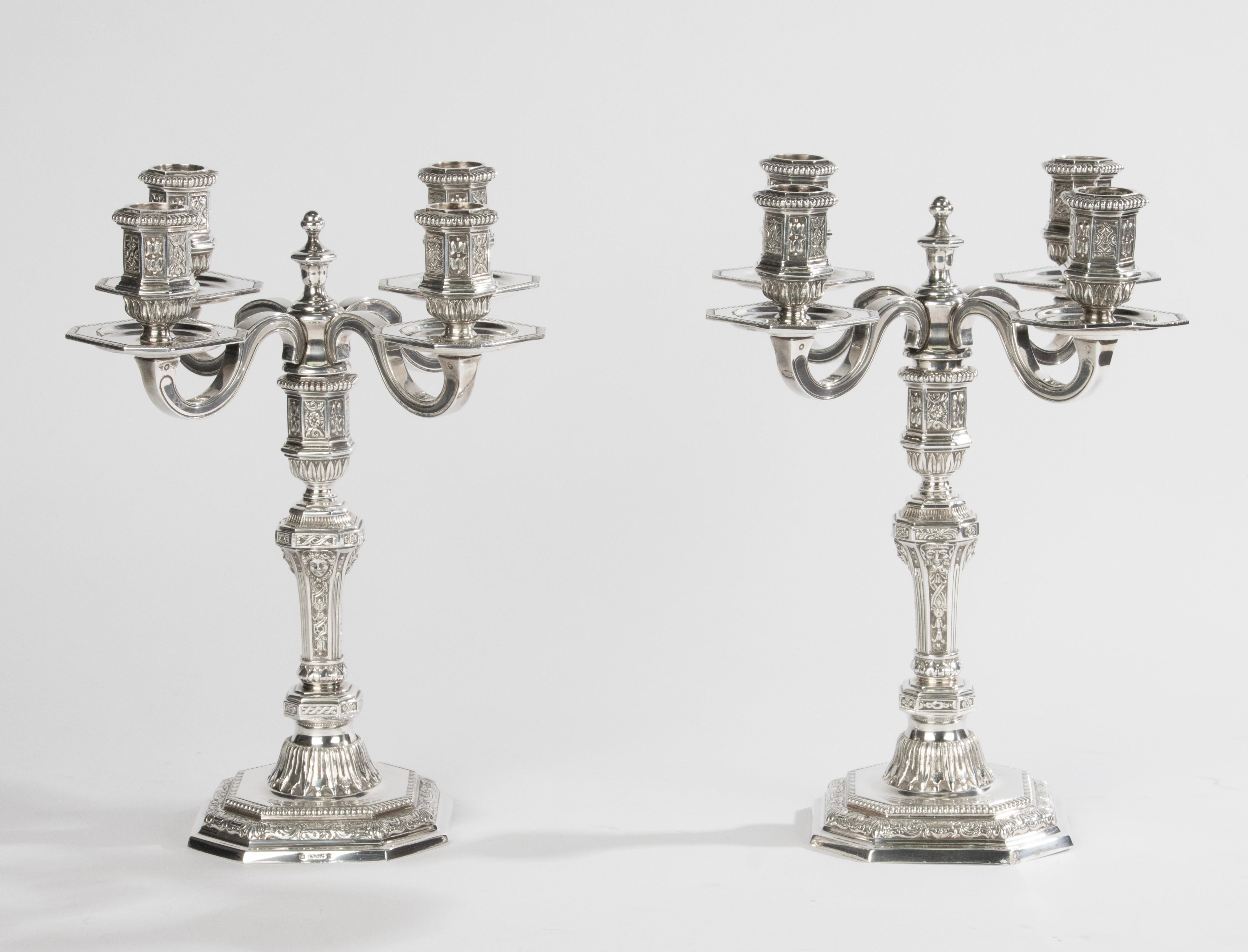 Francese Coppia di candelabri in argento placcato - Christofle - Rinascimento - Louis Dupérier in vendita