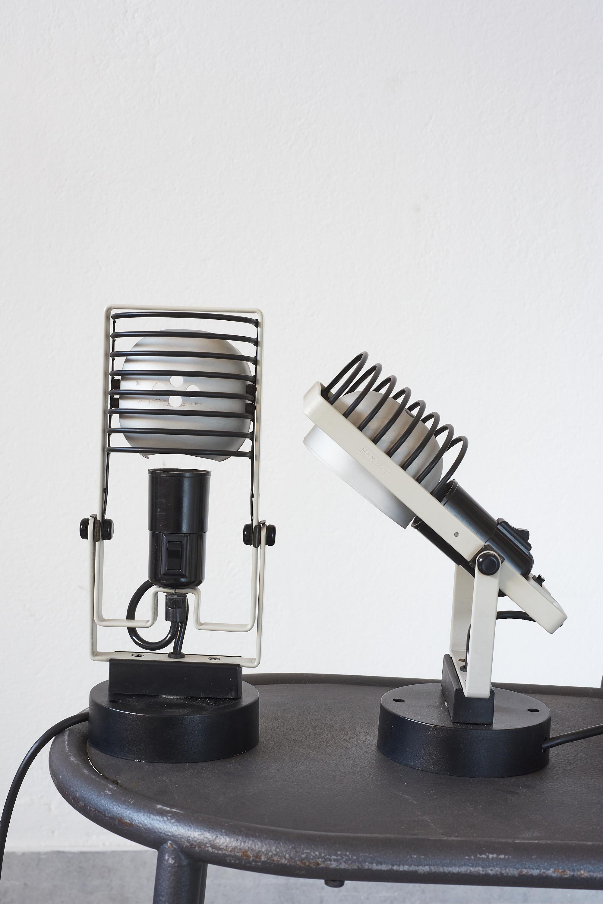 Ernesto Gismondis Sintesi-Wandleuchten für Artemide sind der Inbegriff des Hightech-Designs der 1970er Jahre.
Sein Name, der 