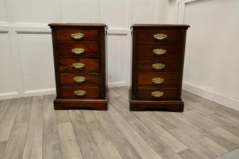 Pair of Small 6 Drawer Chest of Drawers, Night Tables For Sale at 1stDibs