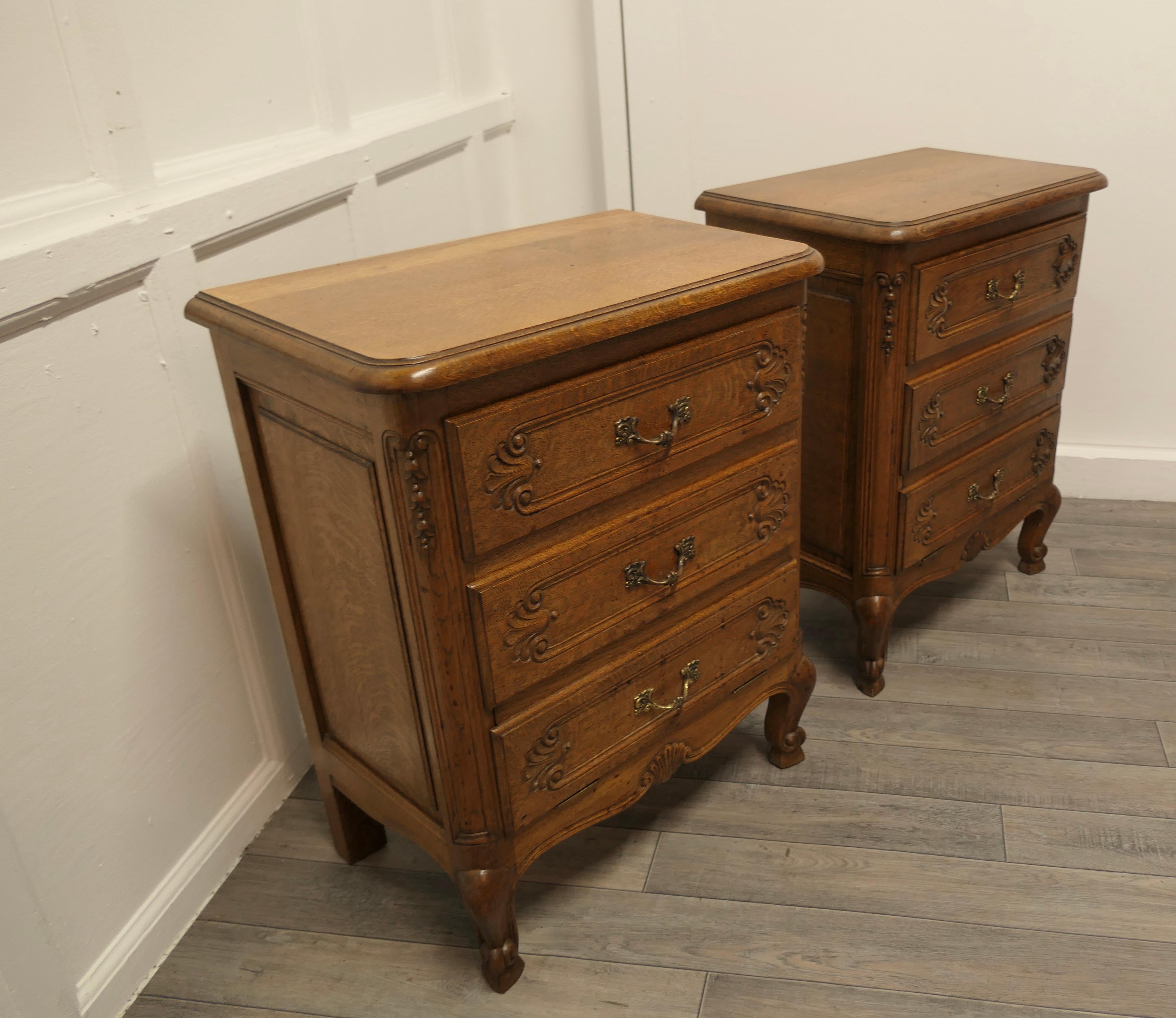French Provincial A Pair of Small French Golden Oak Chests of Drawers    For Sale