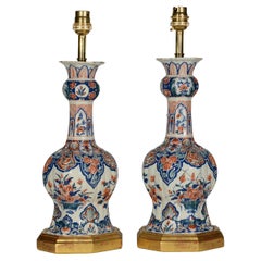 Paire de lampes de table de petite taille en Delft hollandais, Palette de Cachemire, 18e siècle