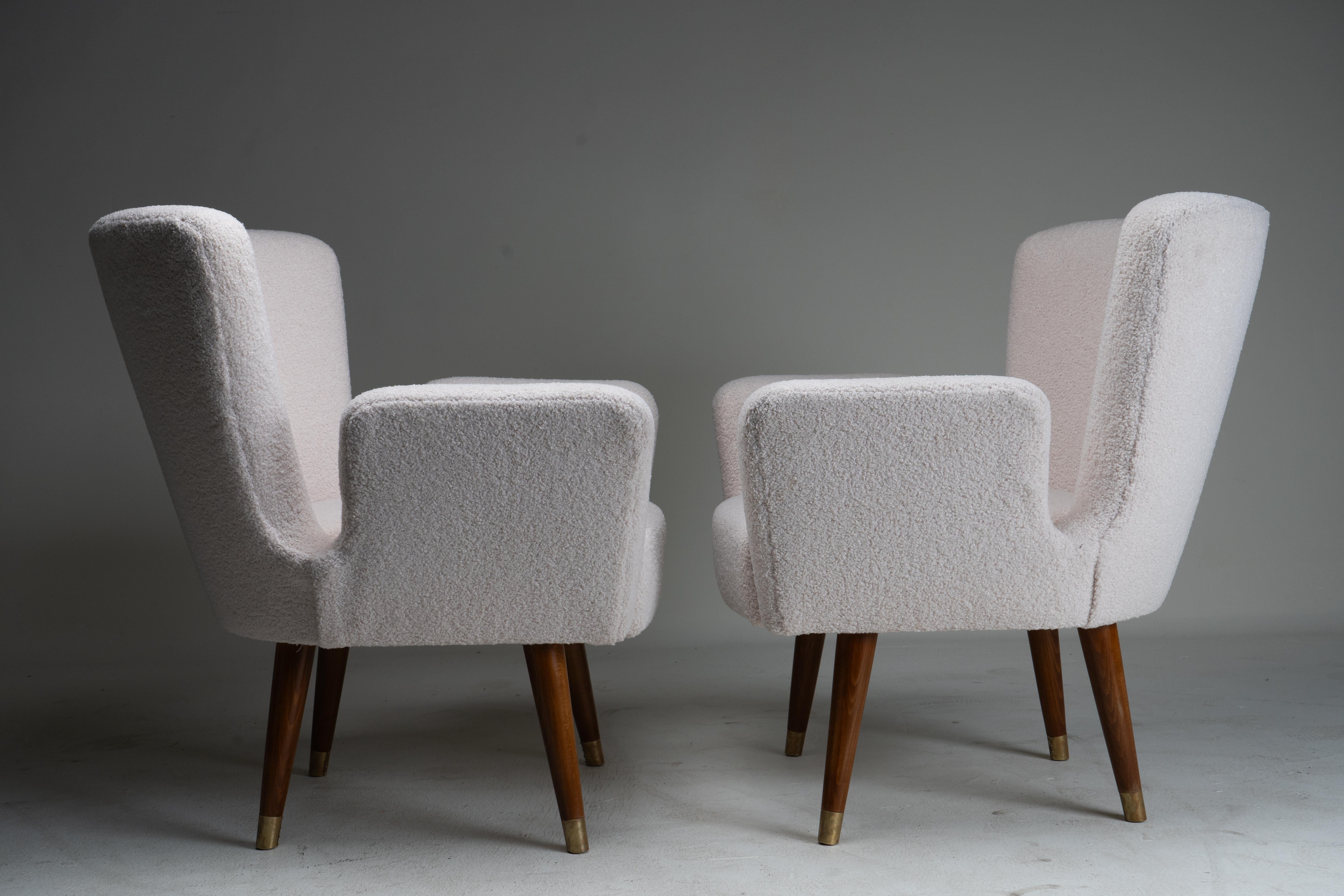 Hungarian A Pair of Socialist Mid-Century Lounge Chairs For Sale