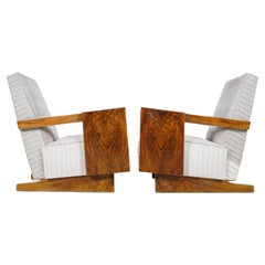 Ein Paar sozialistisch-moderne Sessel aus Nussbaumfurnier