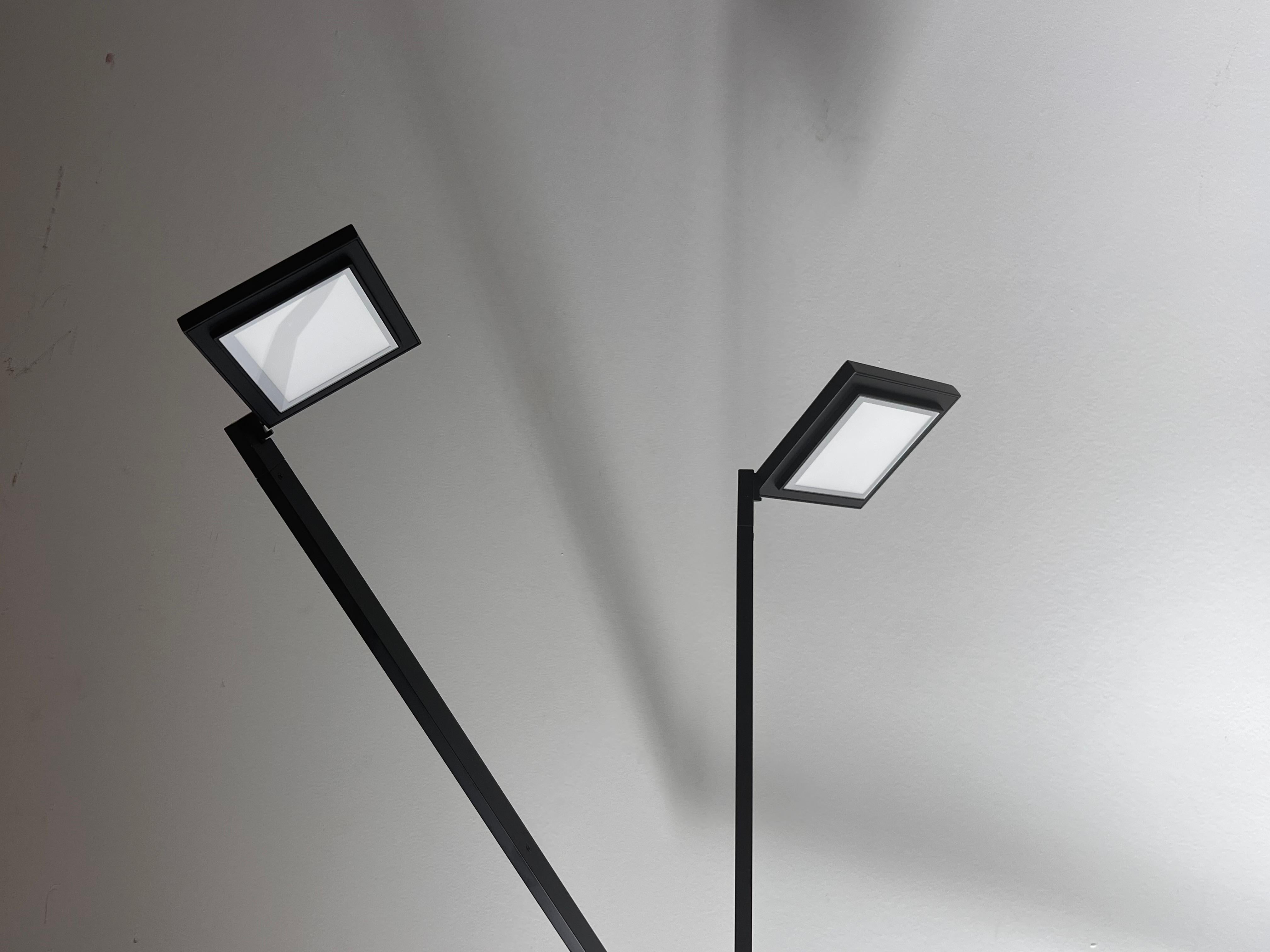 Contemporary A pair of Sonneman Quattro task lamps, 21st century 