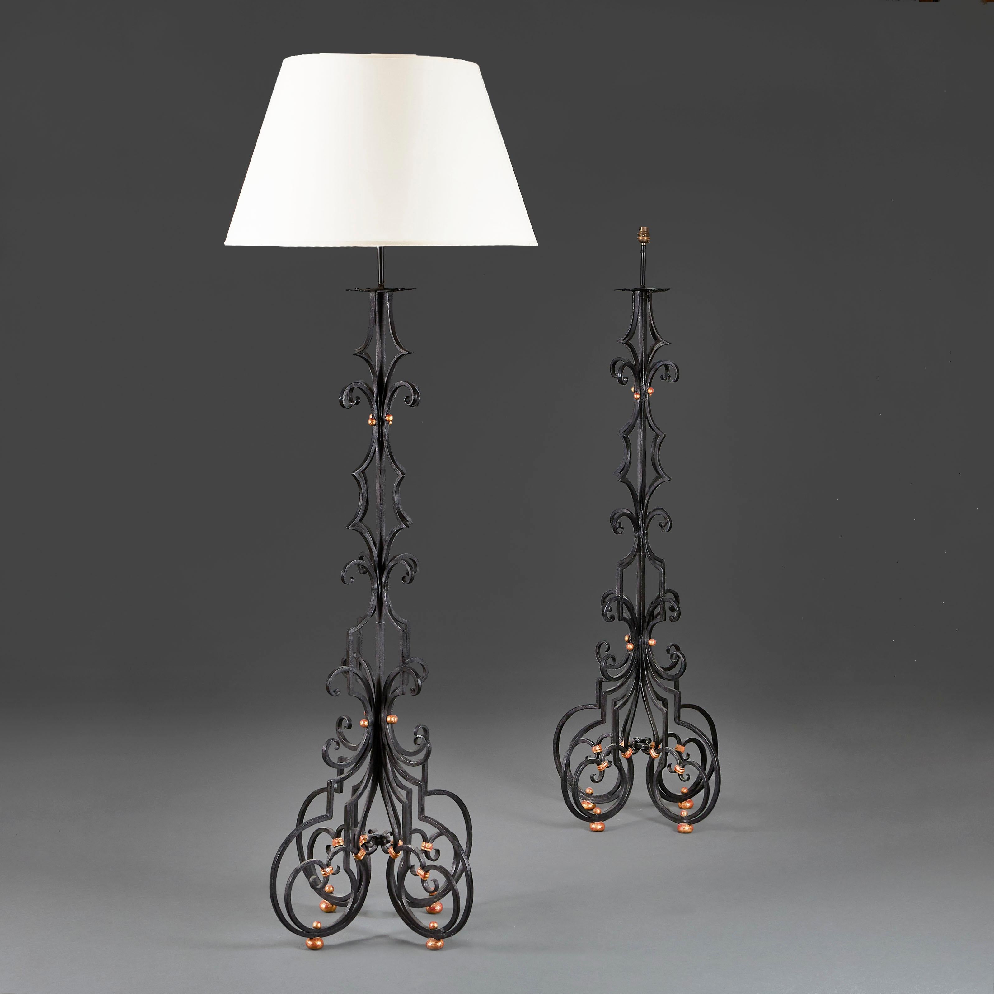 A pair of Spanish 19th century wrought iron standard lamps  In Good Condition In London, GB