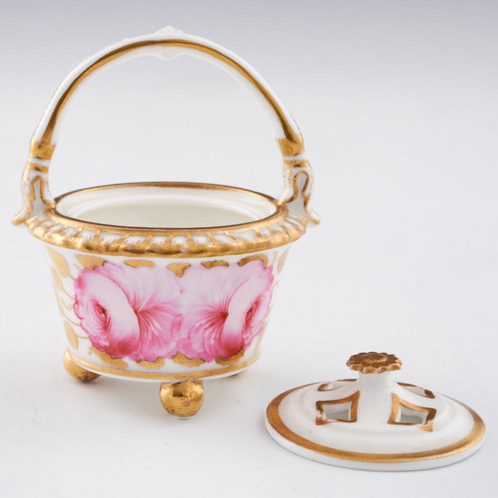 George III A Pair of Spode Porcelain Violet Baskets, c1820 For Sale