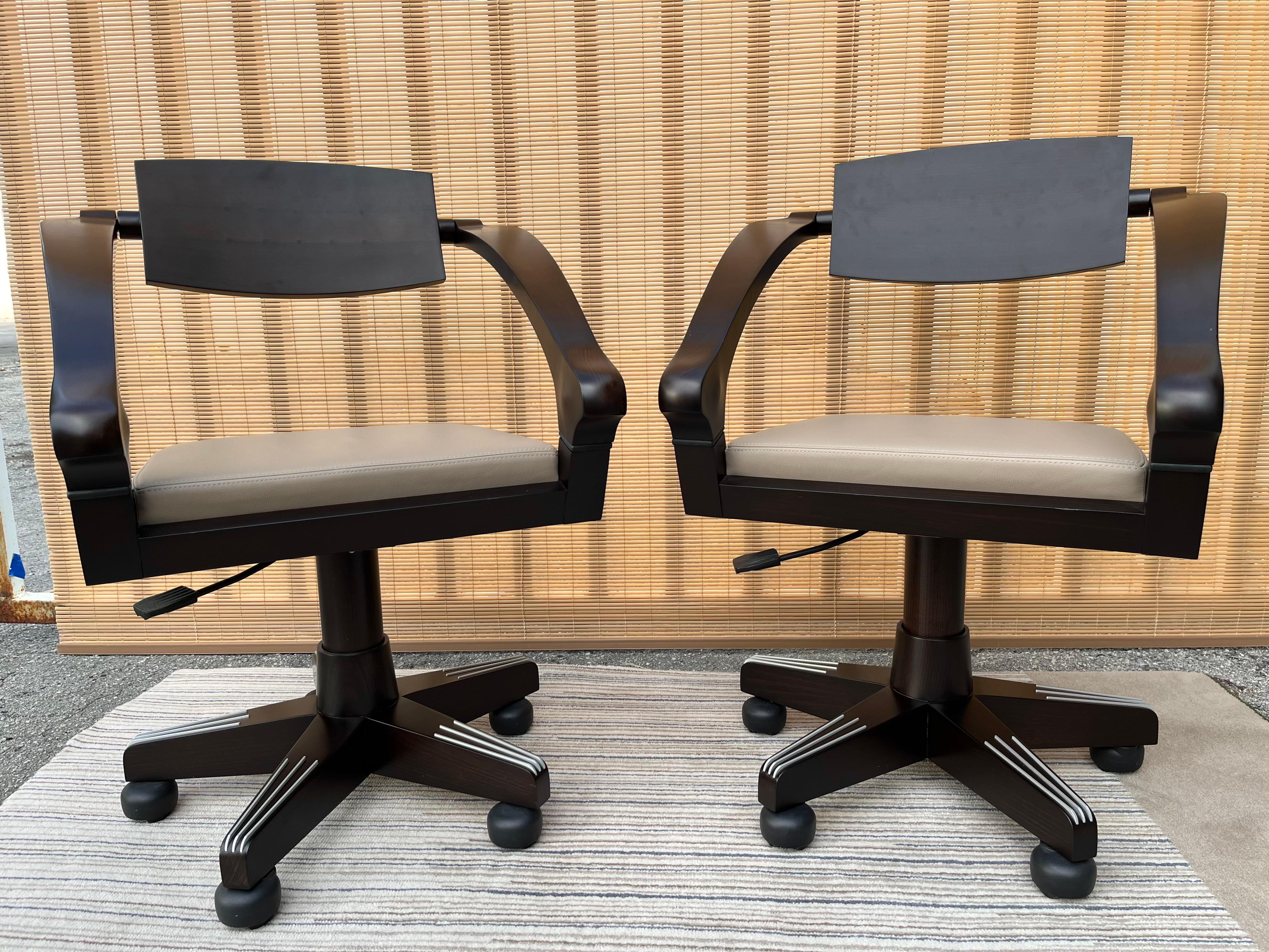 Moderne Paire de fauteuils pivotants Spring de Massimo Scolari pour Giorgetti, Italie en vente