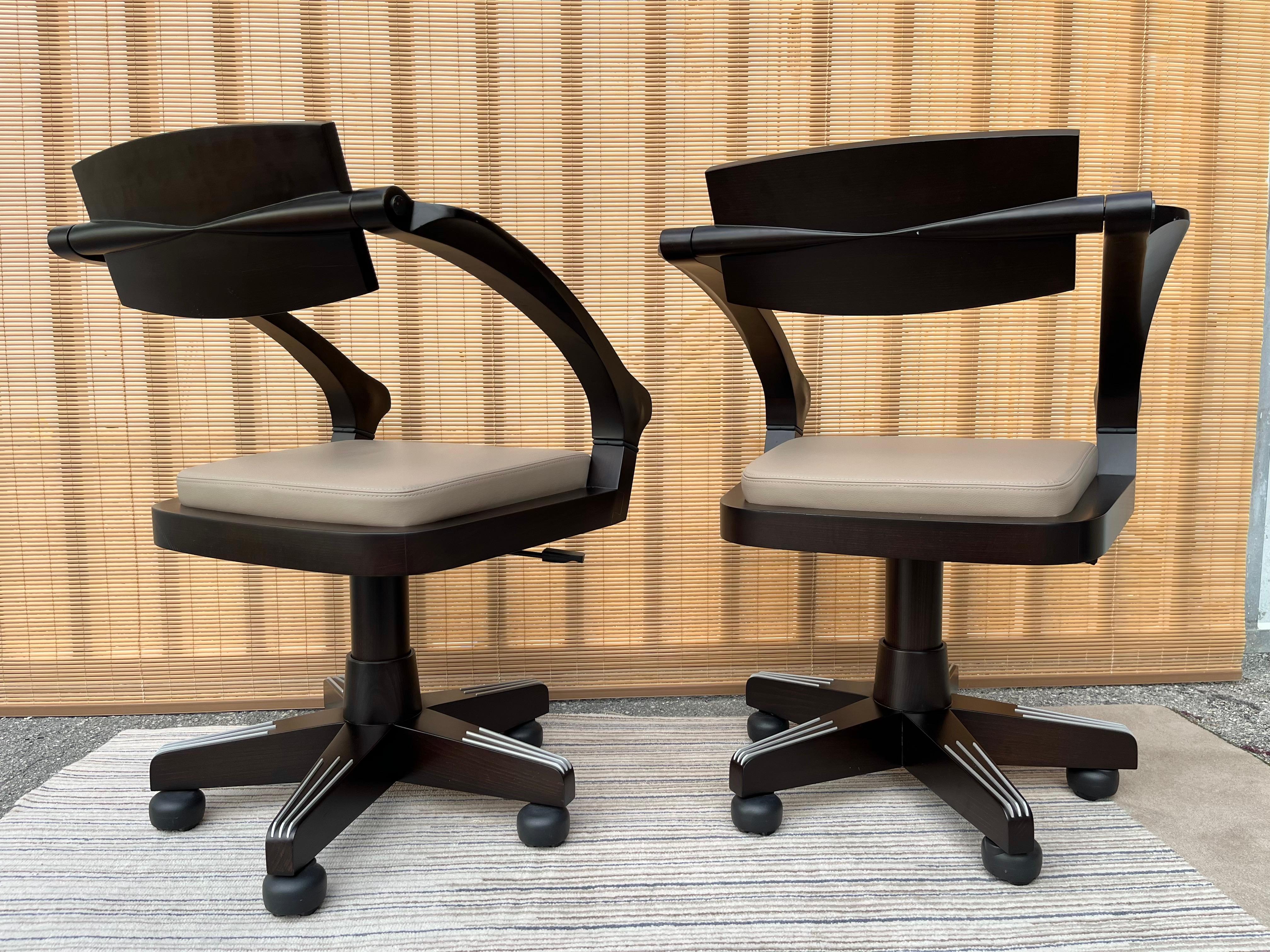 Paire de fauteuils pivotants Spring de Massimo Scolari pour Giorgetti, Italie Bon état - En vente à Miami, FL