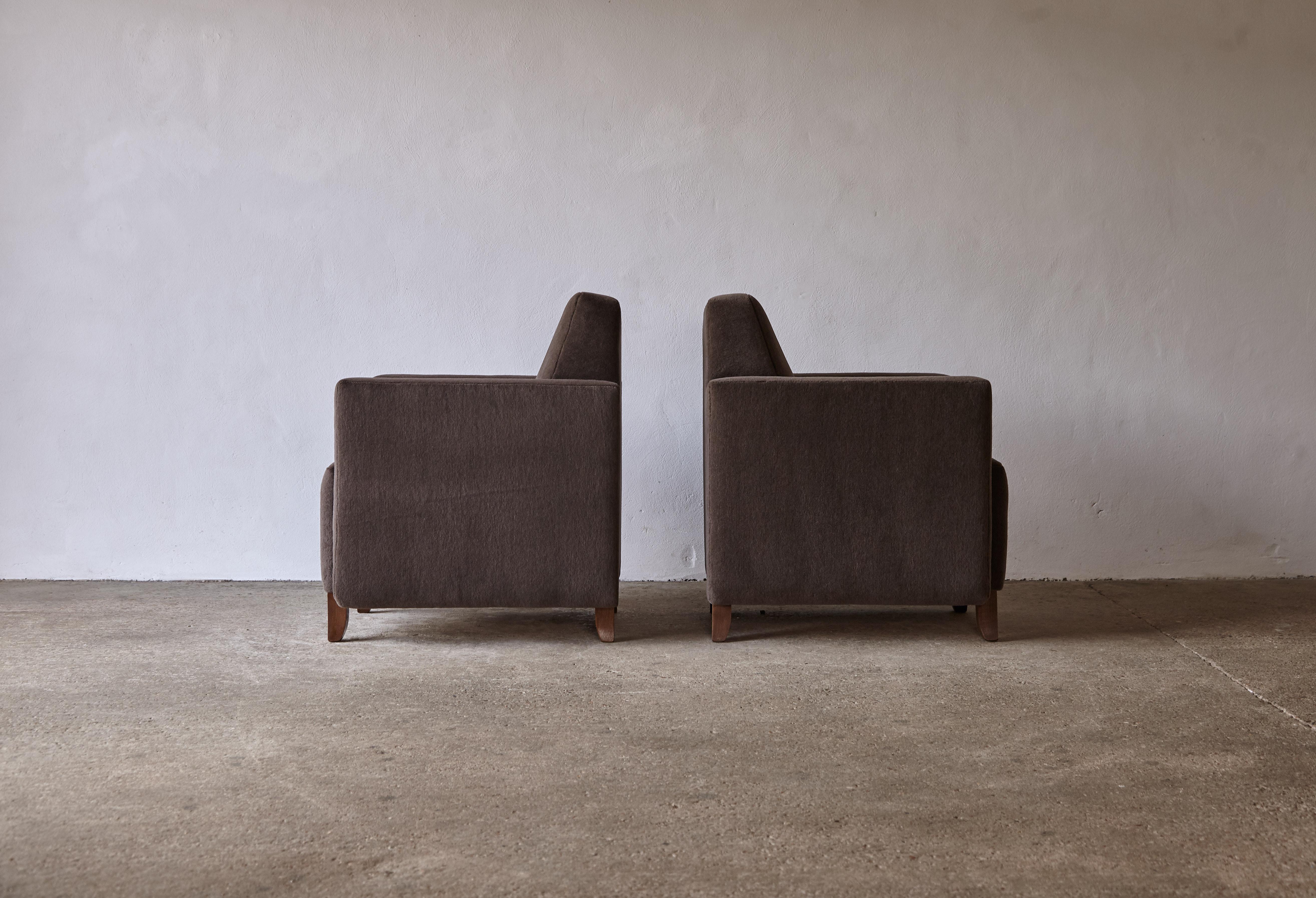 Pair of Square Armed Club Chairs, Upholstered in Pure Alpaca 6