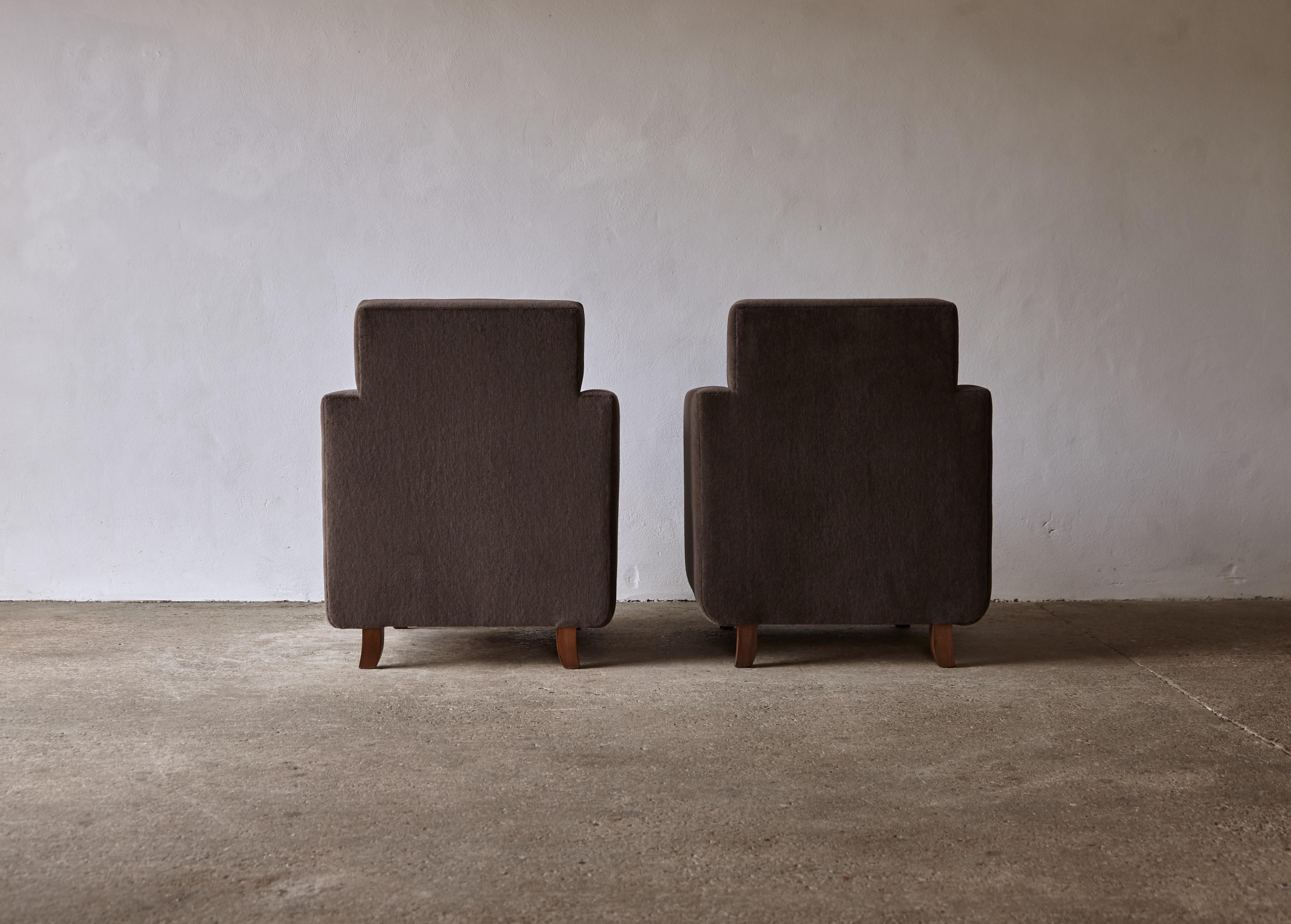 Pair of Square Armed Club Chairs, Upholstered in Pure Alpaca 3
