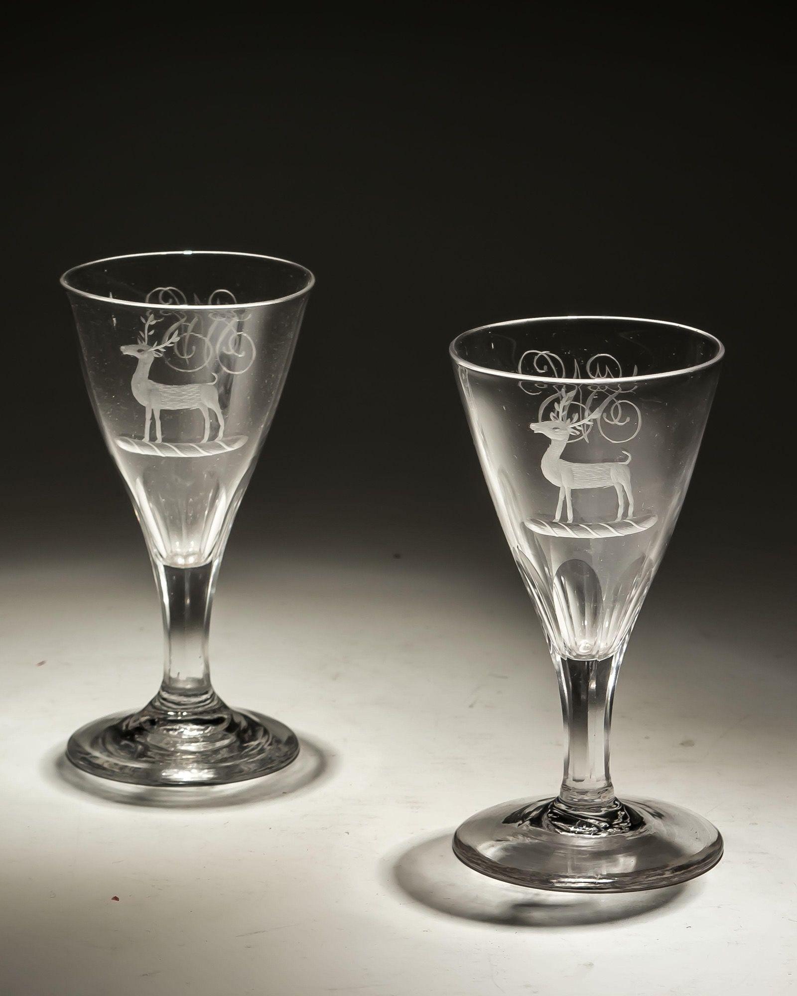 Pair of Stag Engraved Glasses In Good Condition In Steyning, West sussex