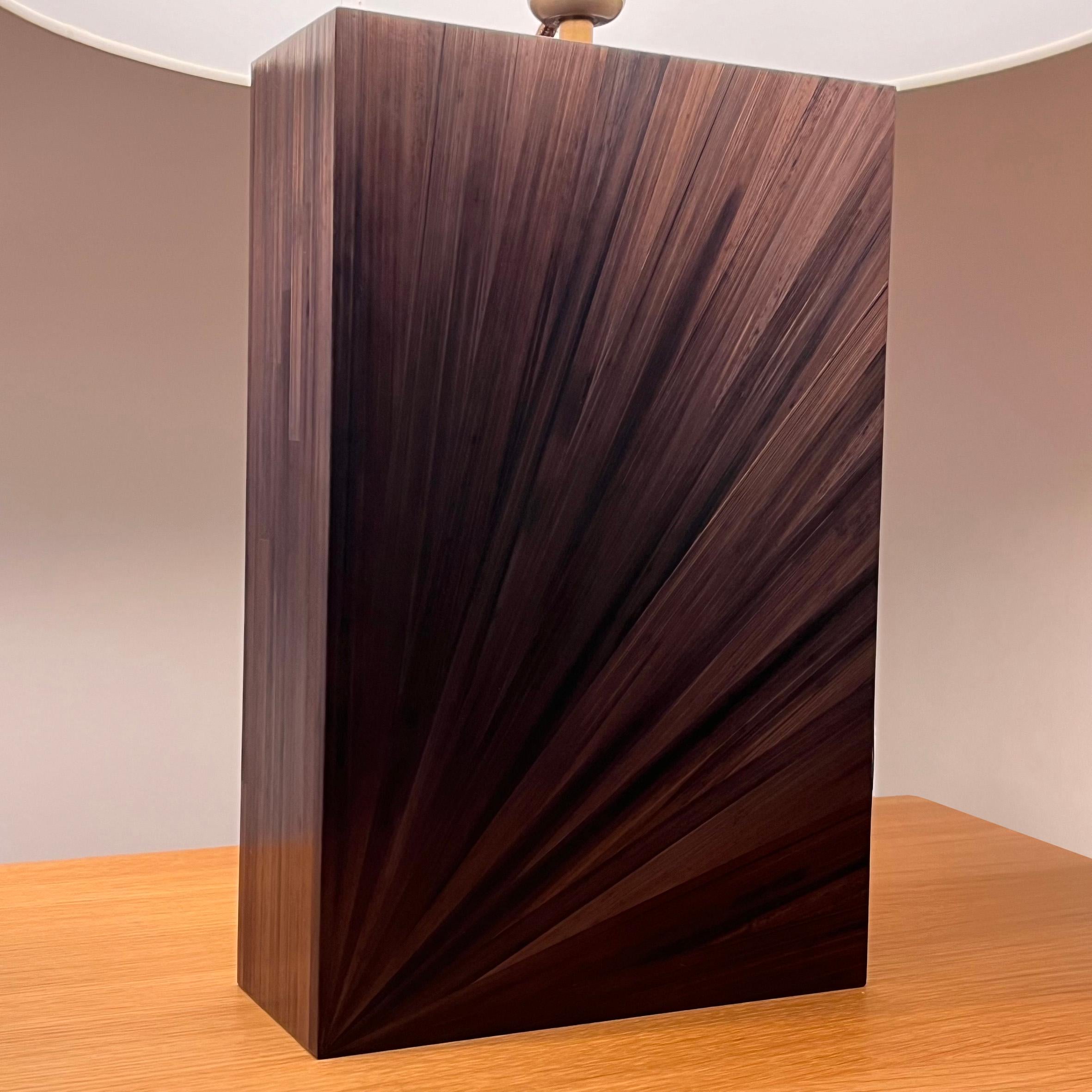 Coppia di lampade da tavolo in intarsio di paglia, stile Art Déco In condizioni Nuovo in vendita a Paris, FR