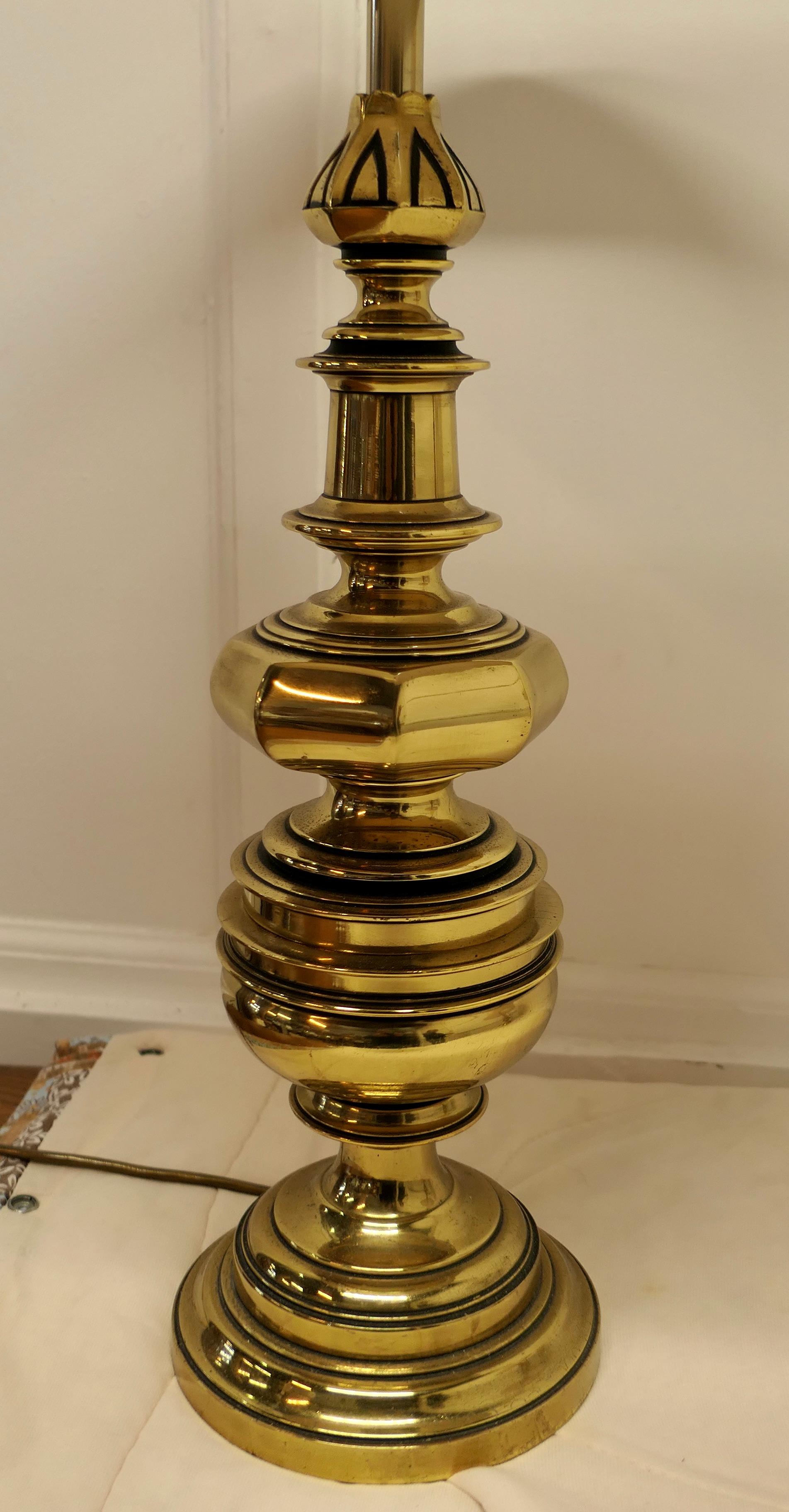 Pair of Superb Quality Large Bulbous Brass Table Lamps For Sale 5