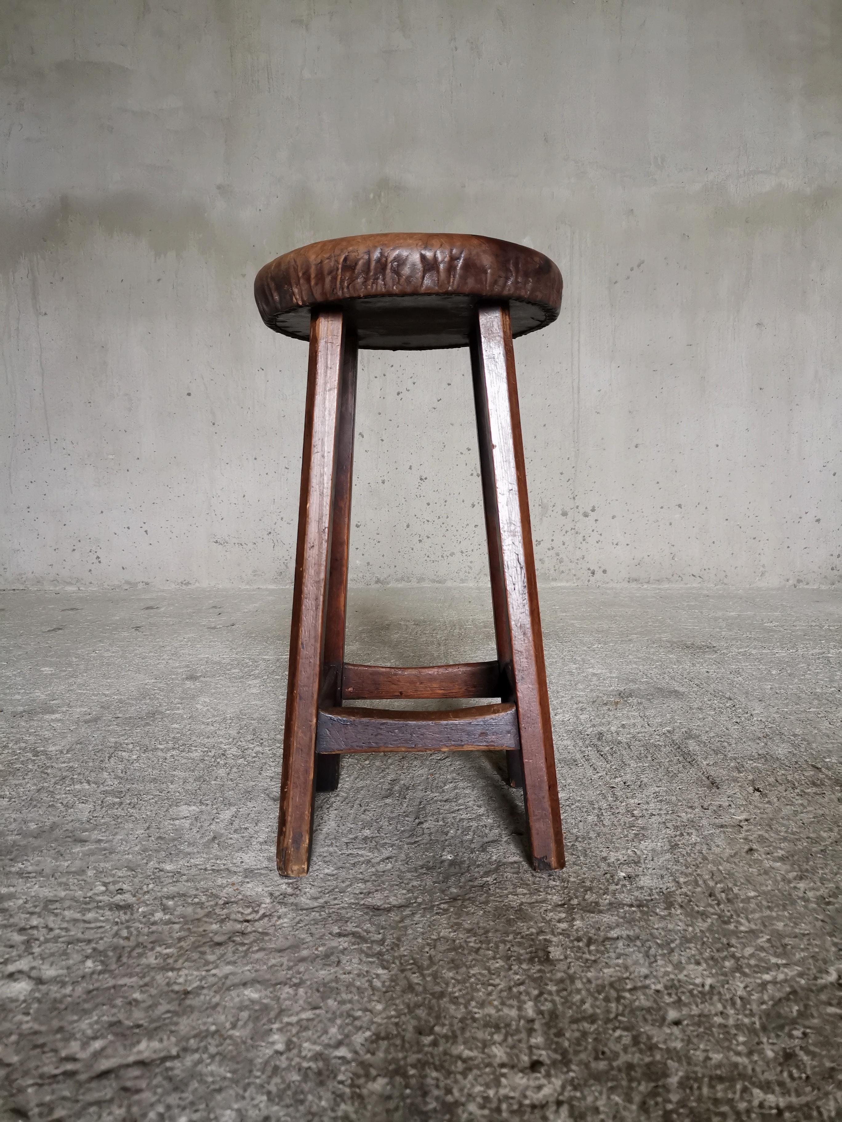Scandinavian Modern A pair of Swedish 1930-40s workshop stools in solid pine, original leather seats For Sale