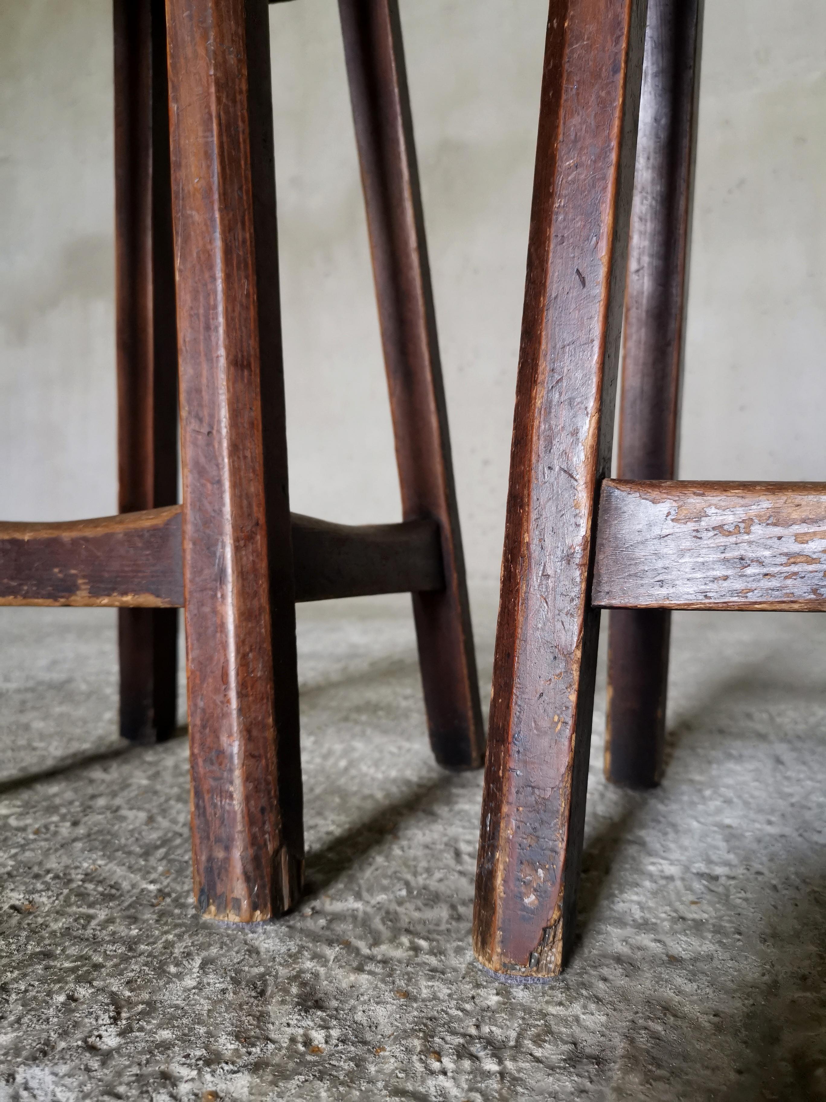 Leather A pair of Swedish 1930-40s workshop stools in solid pine, original leather seats For Sale