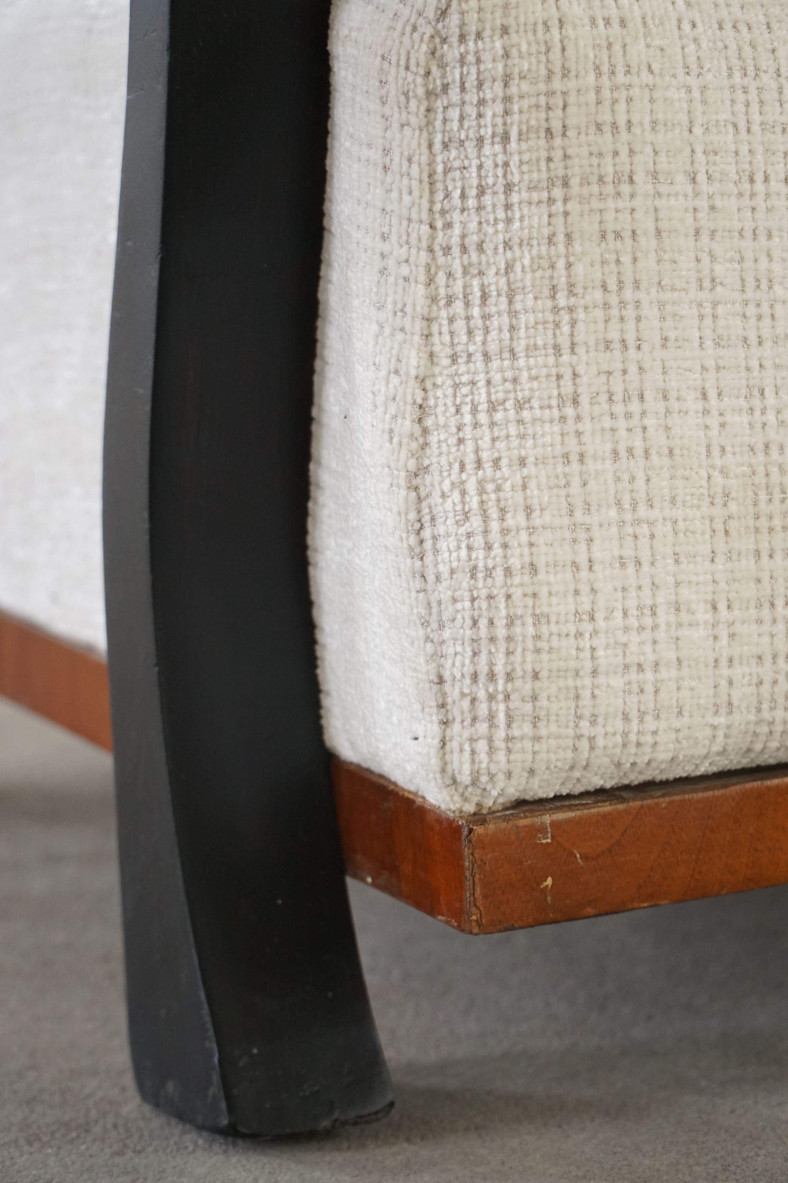 A Pair of Swedish Art Deco Lounge Chairs with Curved Armrests, 1930s For Sale 3