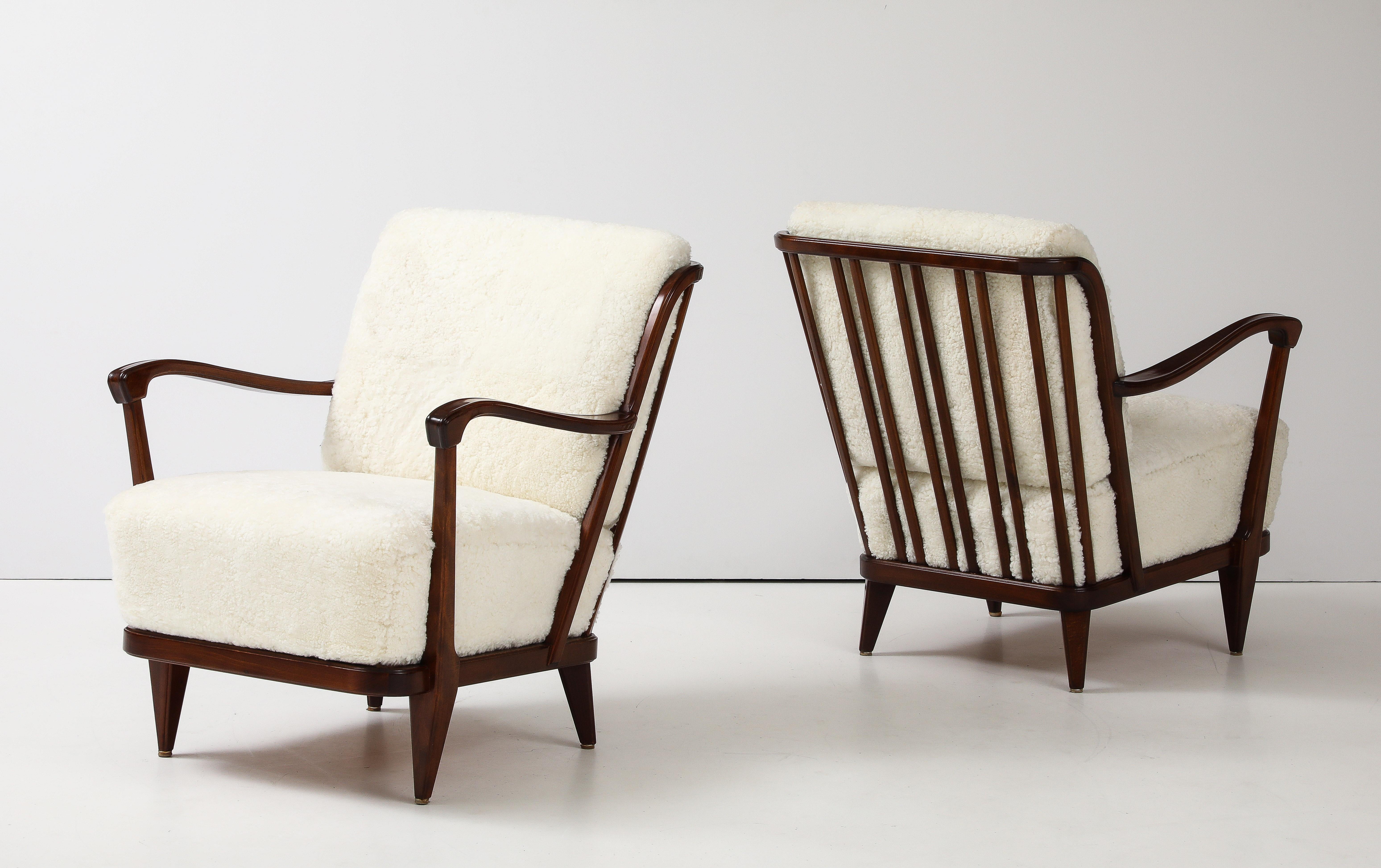 Pareja de sillas club suecas diseñadas por Svante Skogh, alrededor de 1950 Sueco