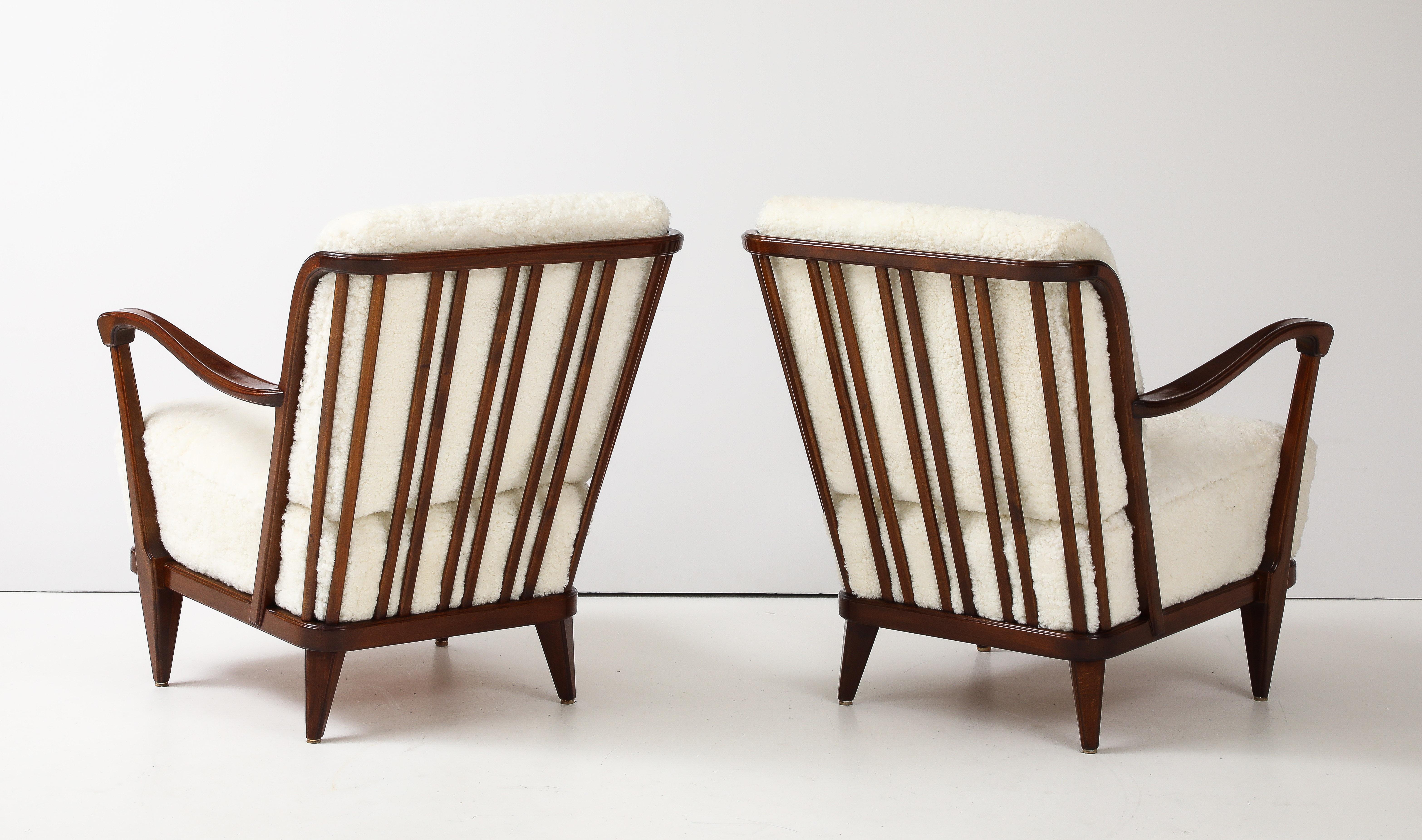 Pareja de sillas club suecas diseñadas por Svante Skogh, alrededor de 1950 en Bastante bueno Estado en New York, NY