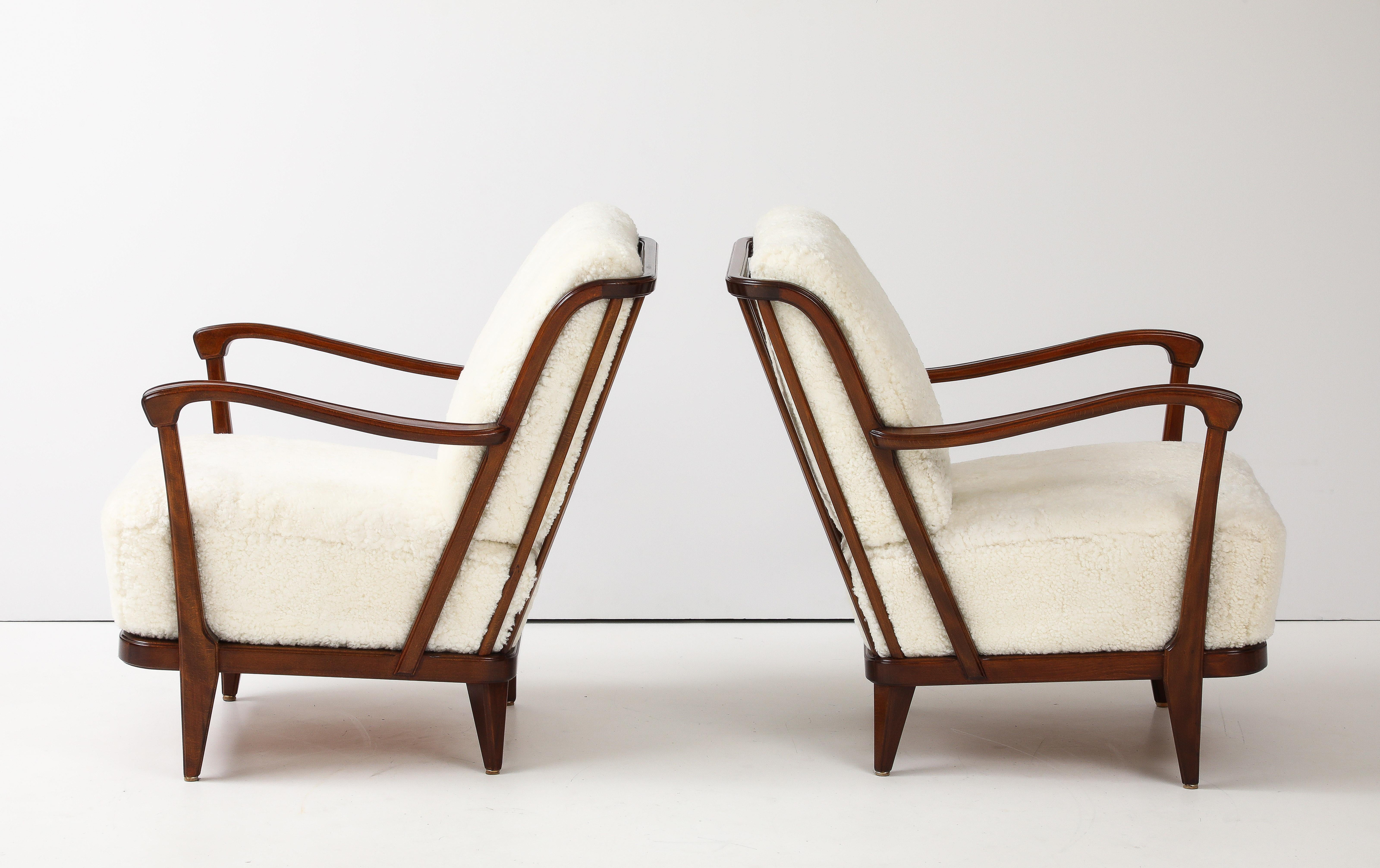 Pareja de sillas club suecas diseñadas por Svante Skogh, alrededor de 1950 1