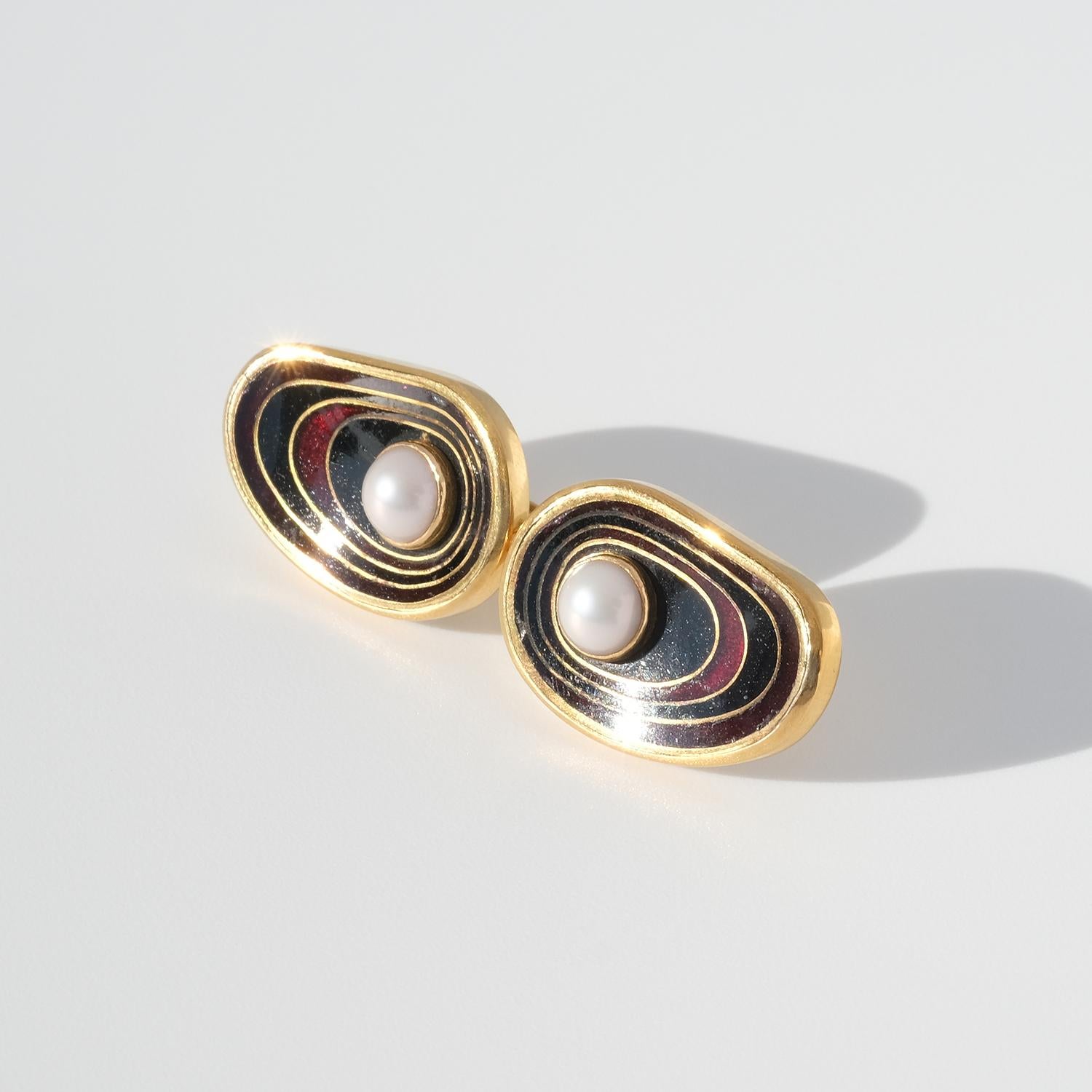 Pair of Swedish Earrings Made by Sigurd Persson, Made 1951 In Good Condition For Sale In Stockholm, SE