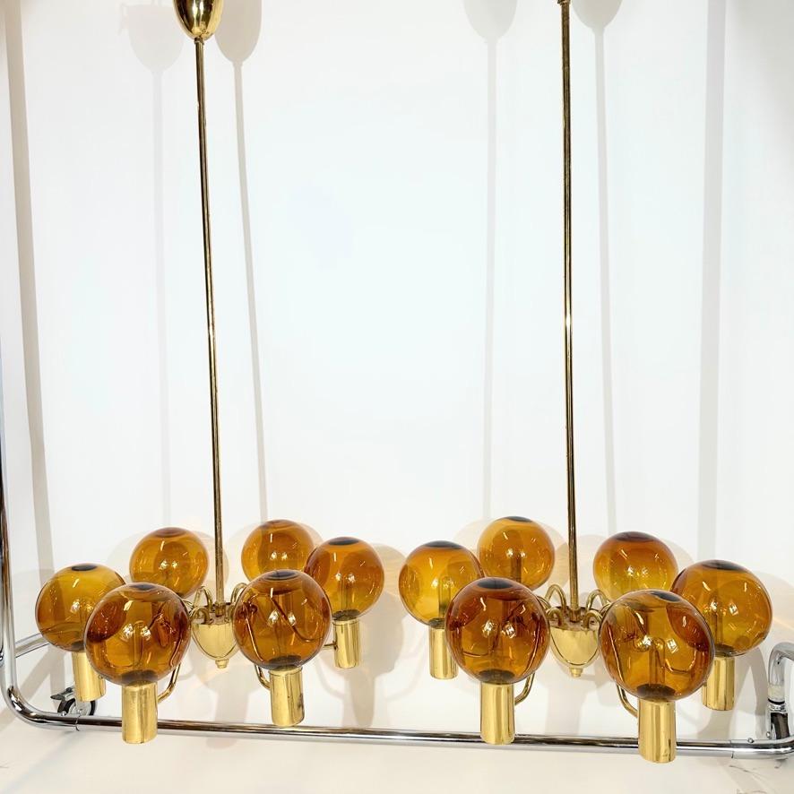 Coppia di lampadari/lampade Hans-Agne Jakobsson - Markaryd, Svezia

Una straordinaria coppia di lampadari di metà secolo progettati da Hans-Agne Jakobsson a Markaryd, in Svezia. Model T 372/6.
Entrambe le lampade sono contrassegnate da  con le