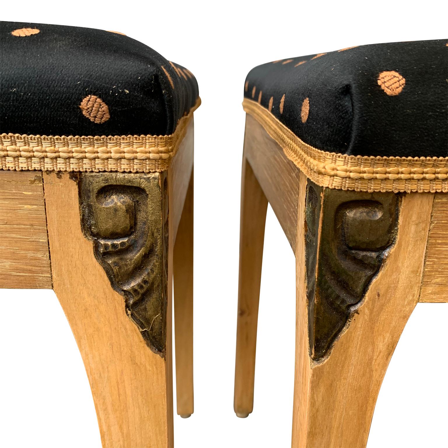 Early 20th Century Pair of Swedish Light Wood Art Deco Stools, 1920s For Sale