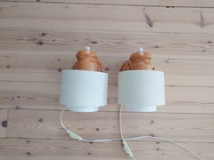 Ein Paar von  Schwedisch modern  wandleuchten kiefernholz by Markslöjd Schweden 1980s