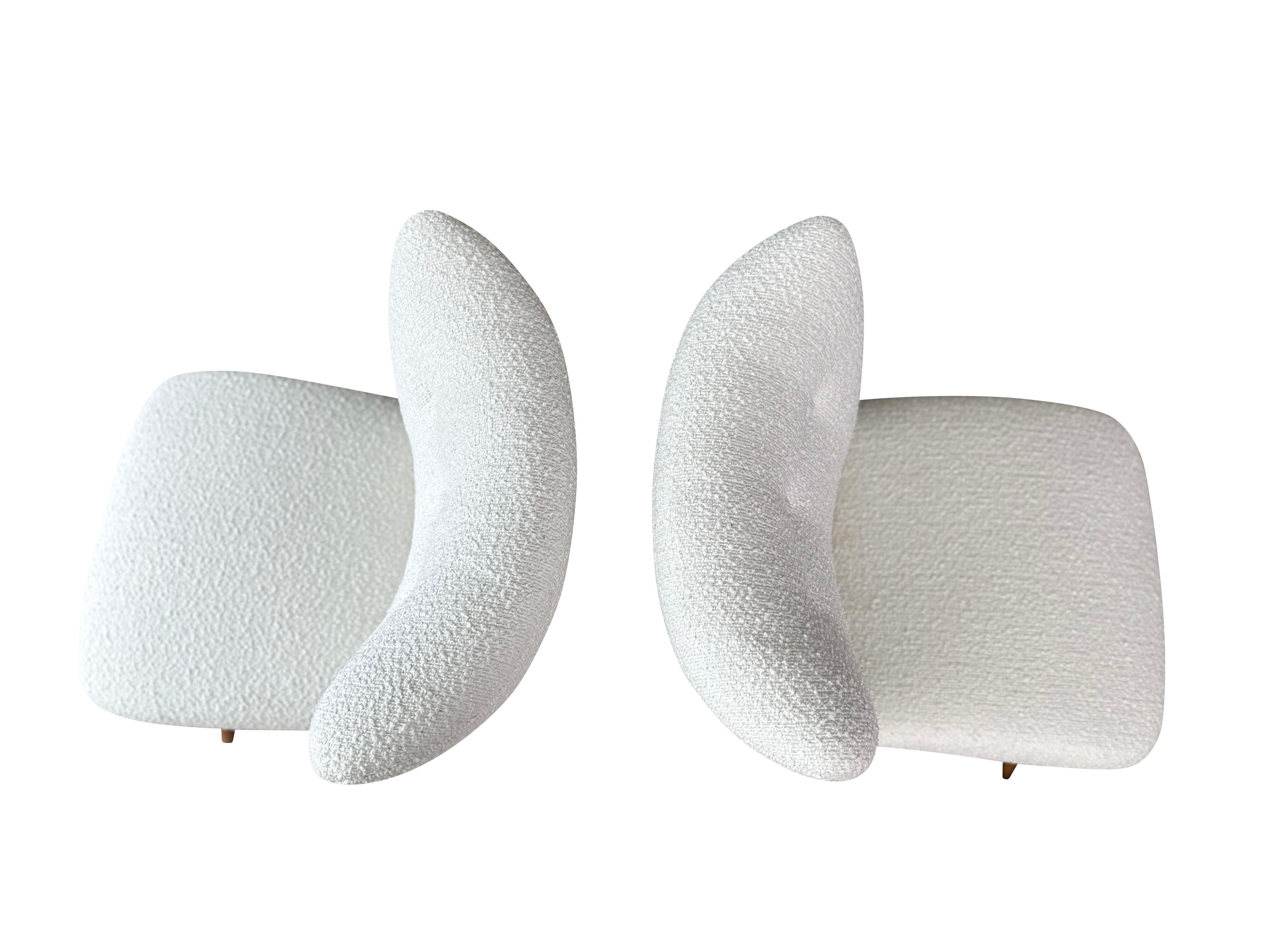 A Pair of Swedish off white boucle Upholstered Club Chairs, Circa 1940s In Good Condition For Sale In Brooklyn, NY