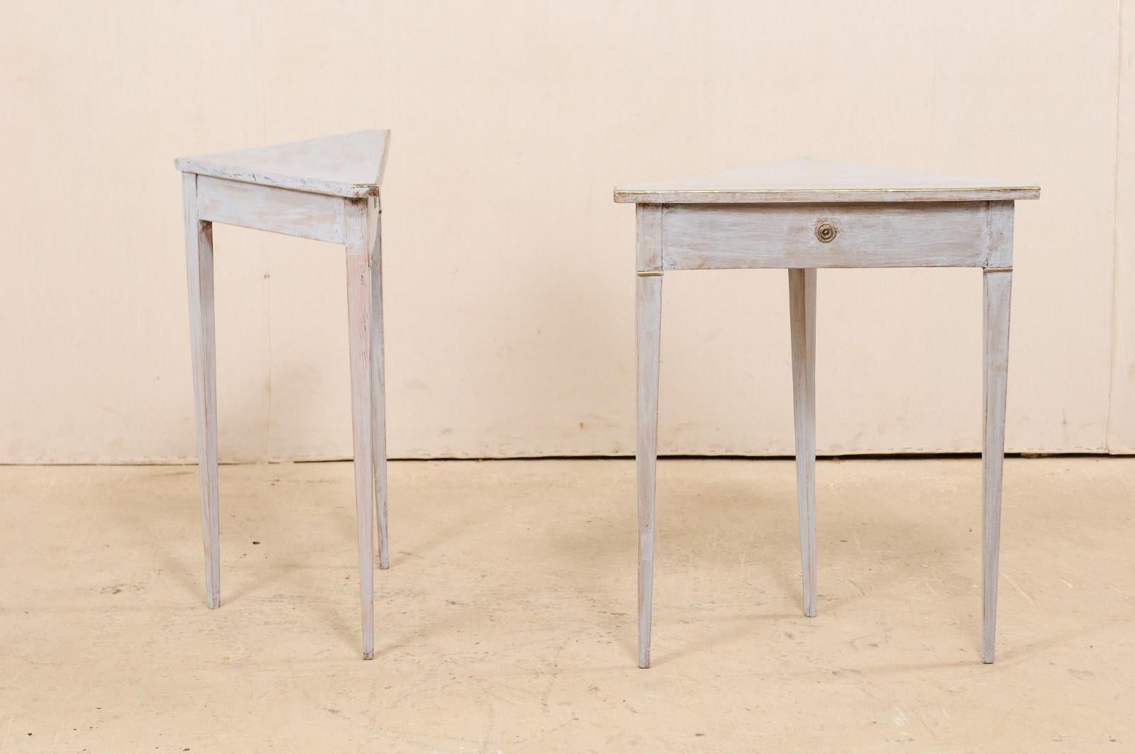Pair of Swedish Painted Wooden Corner Tables, 19th Century 1