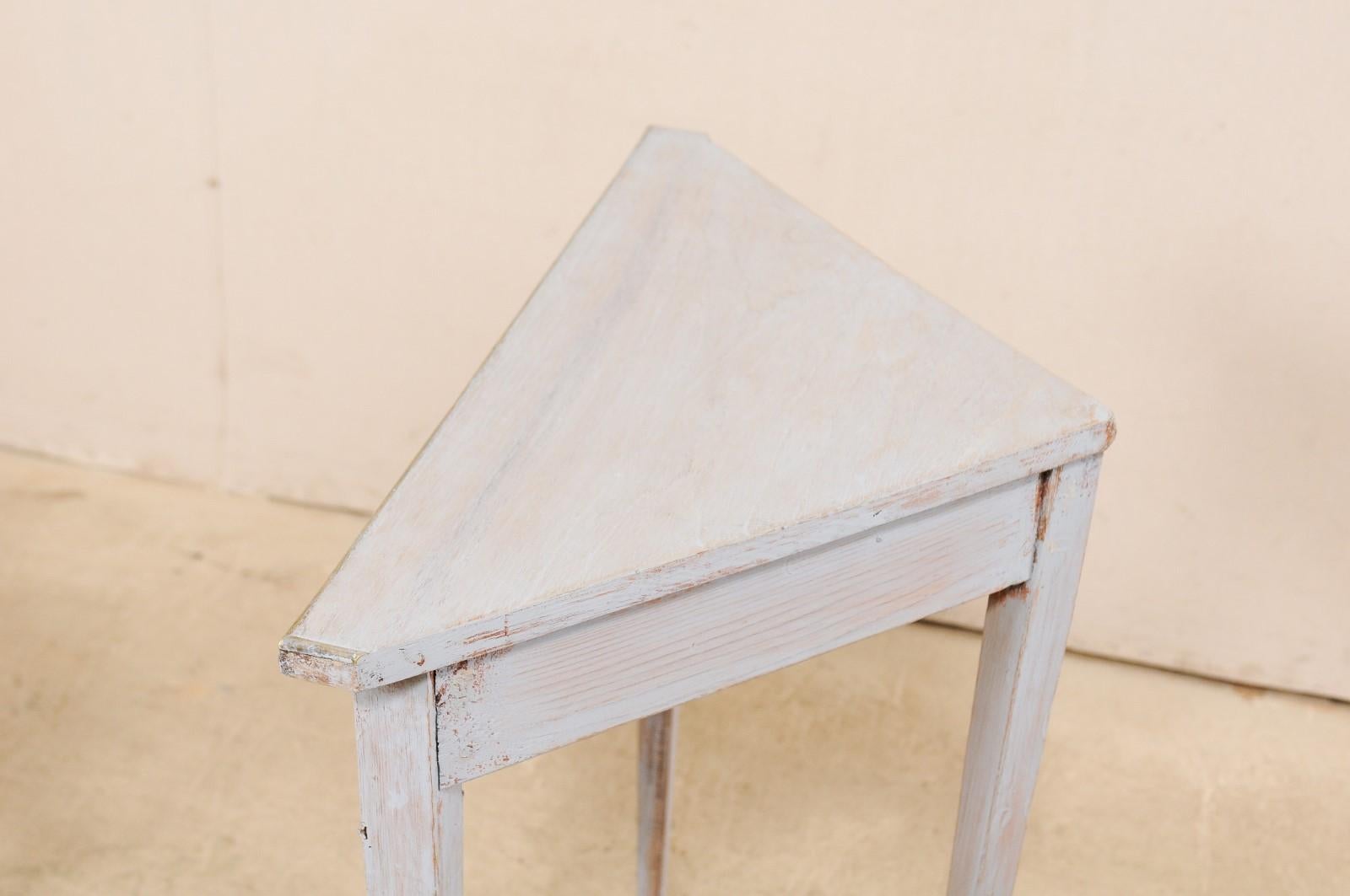 Pair of Swedish Painted Wooden Corner Tables, 19th Century 2