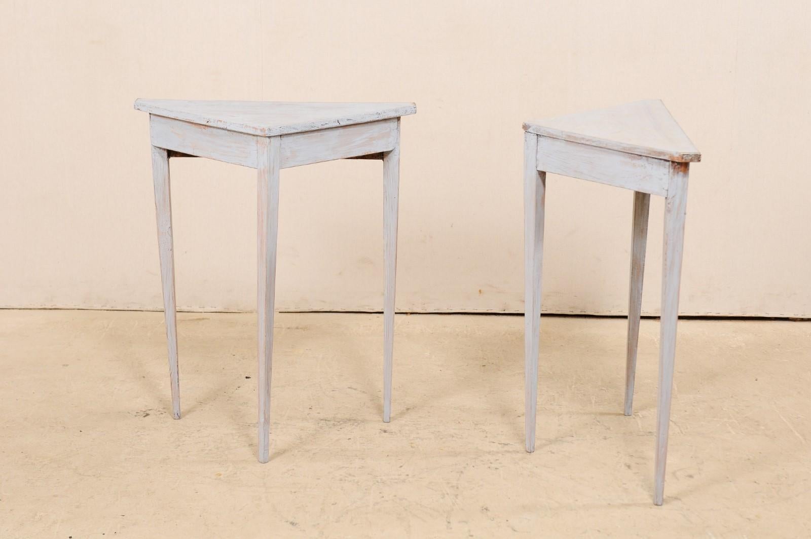 Pair of Swedish Painted Wooden Corner Tables, 19th Century 6