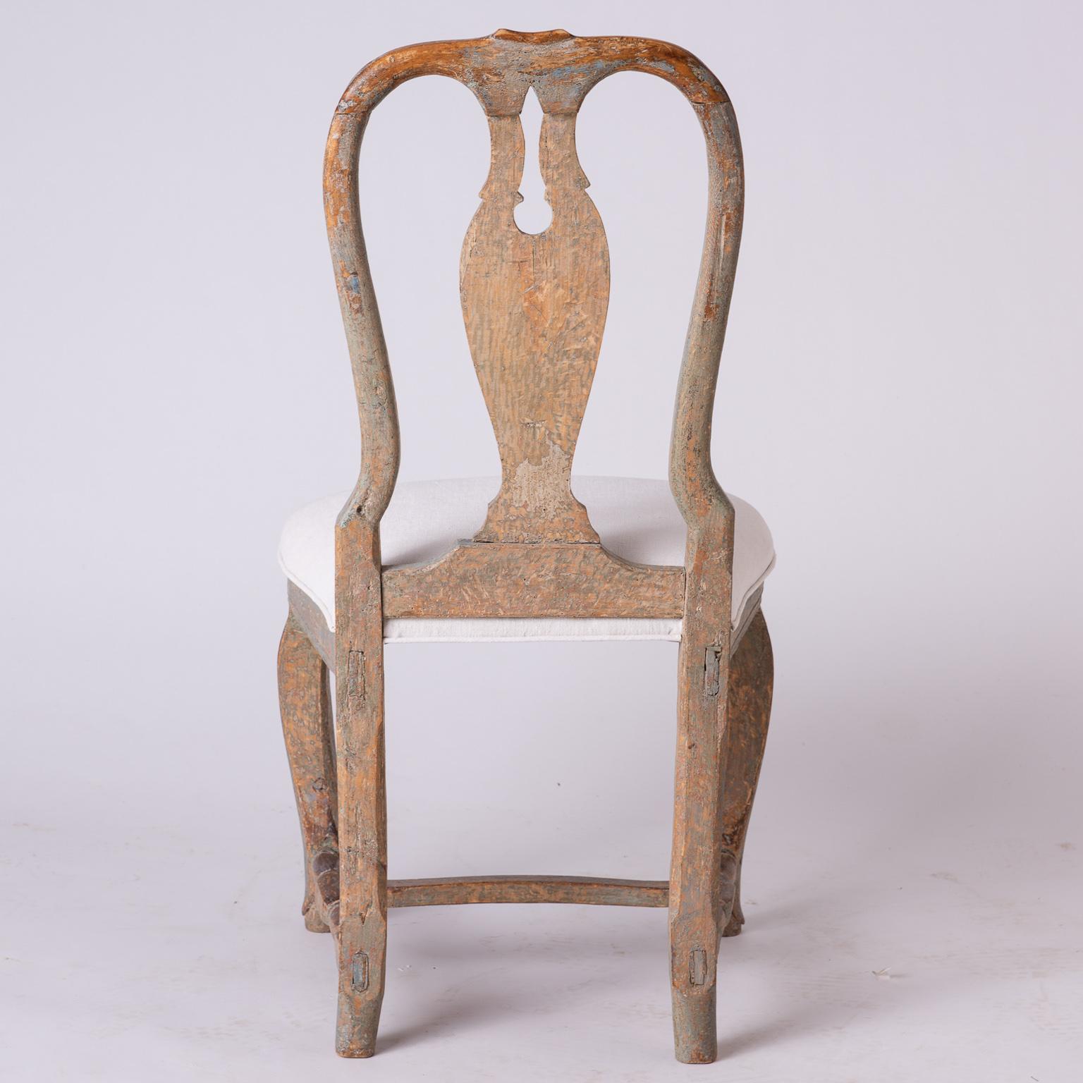 Pair of Swedish Rococo Period Side Chairs, circa 1760 For Sale 3