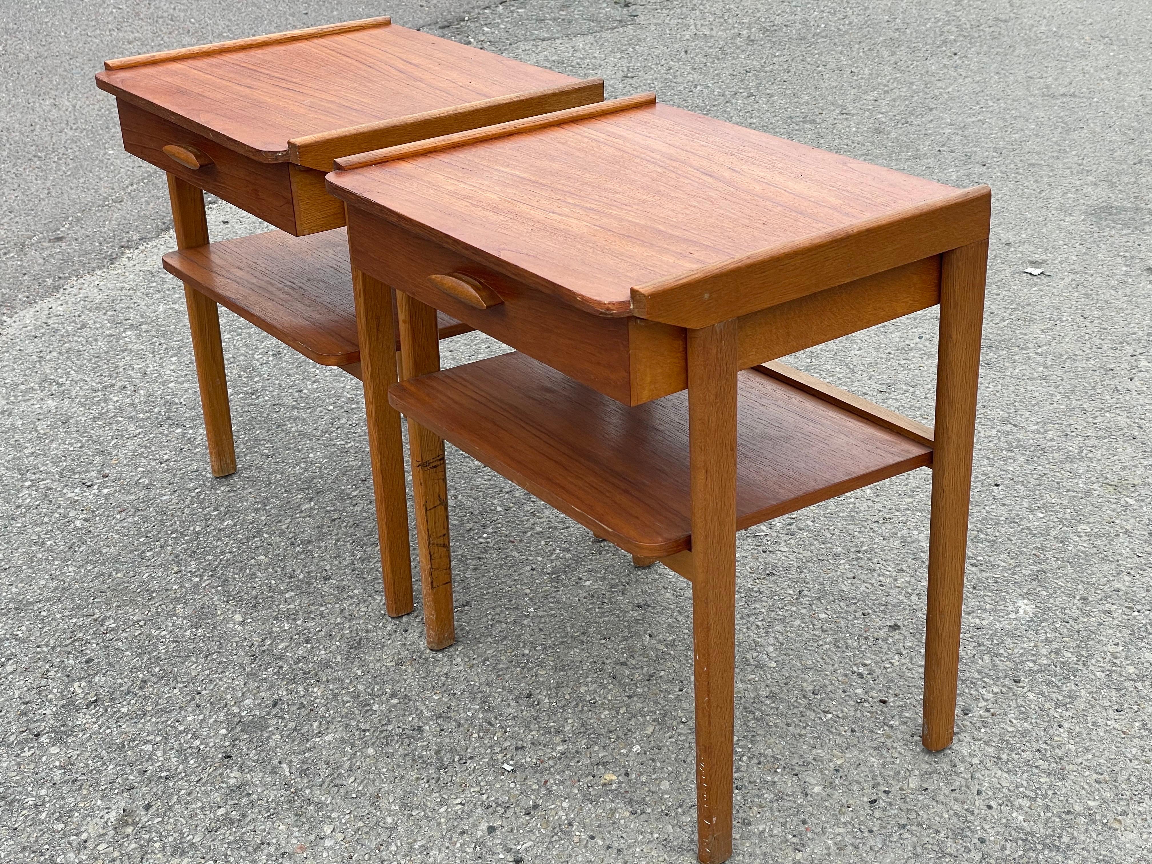 A pair of Swedish teak nightstands from Ahlqvist Brothers from the 1960´s For Sale 1
