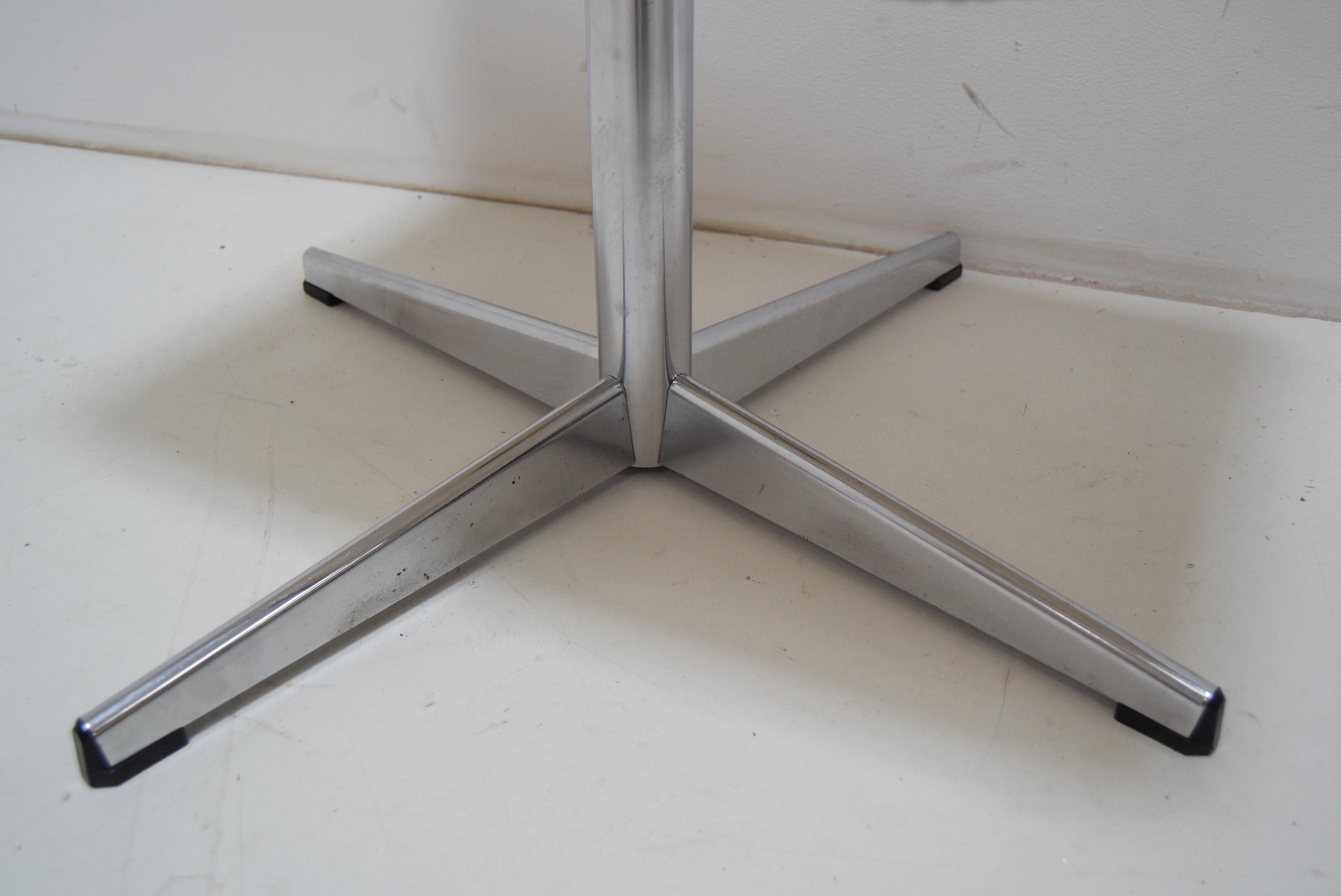 A pair of swivel stools, Tabourets or footstools, Czechoslovakia, 1970s. For Sale 3