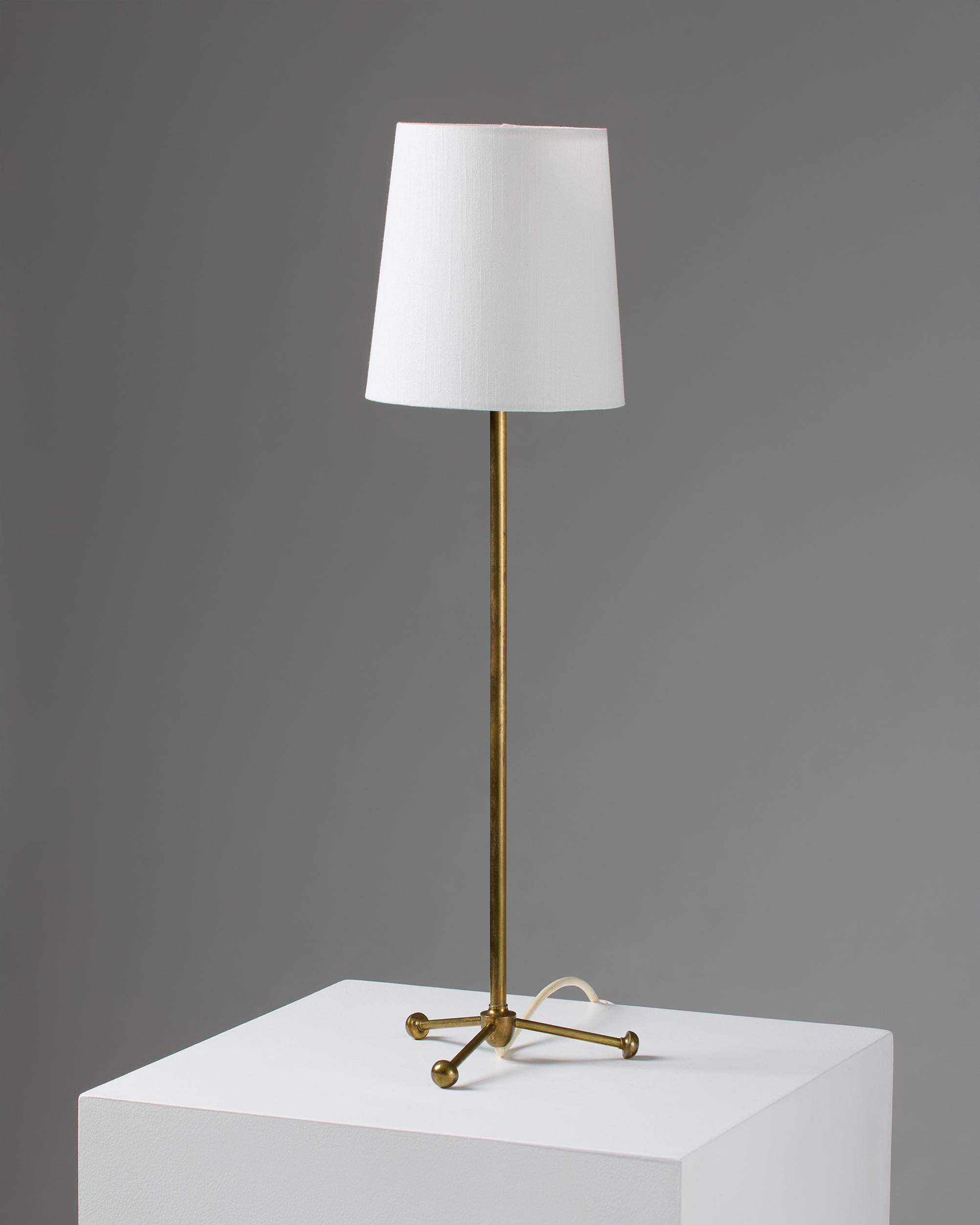 Laiton Paire de lampes de table, Anonymous, Suède, années 1940 en vente