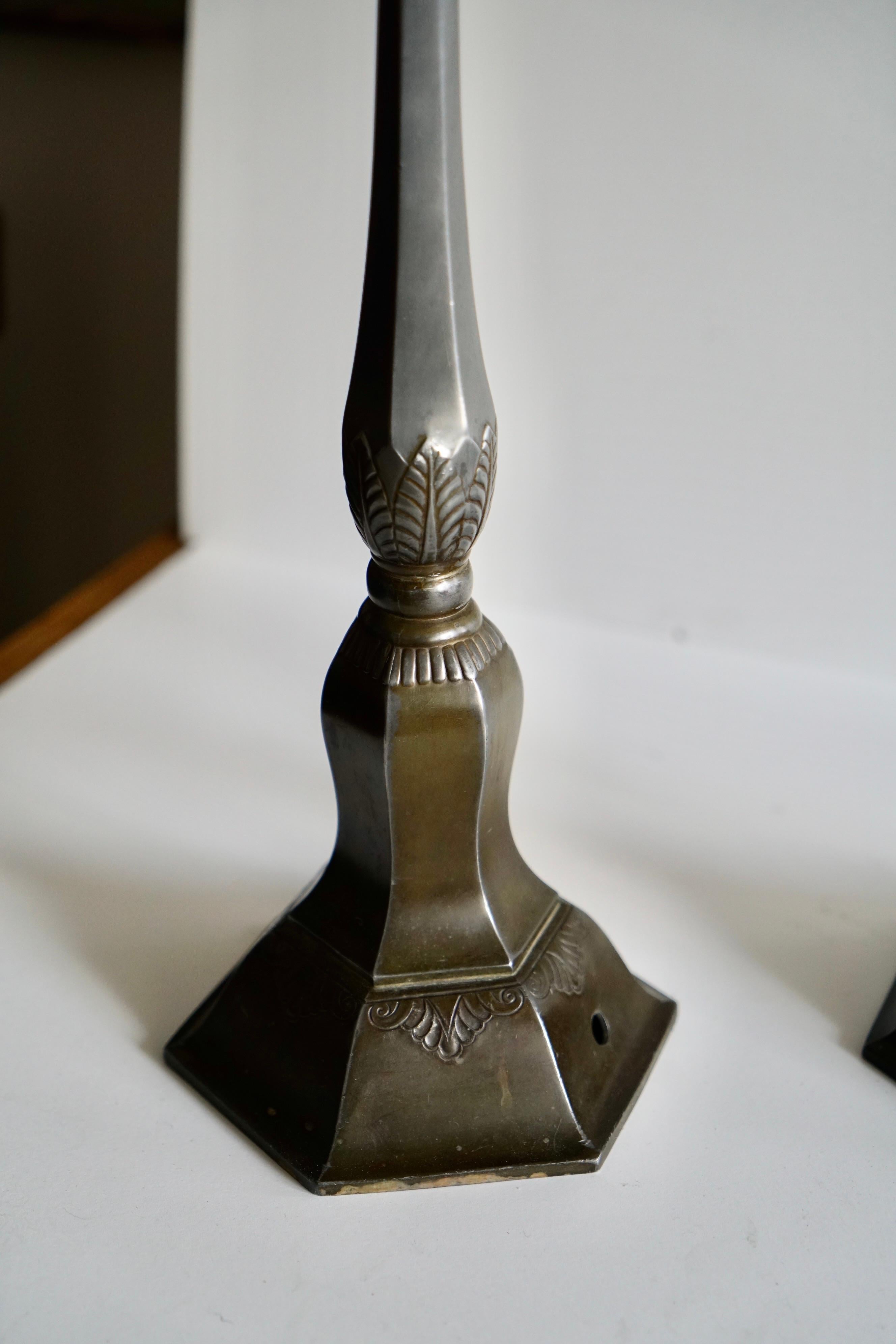 Un par de lámparas de mesa de Just Andersen principios del siglo XX en venta