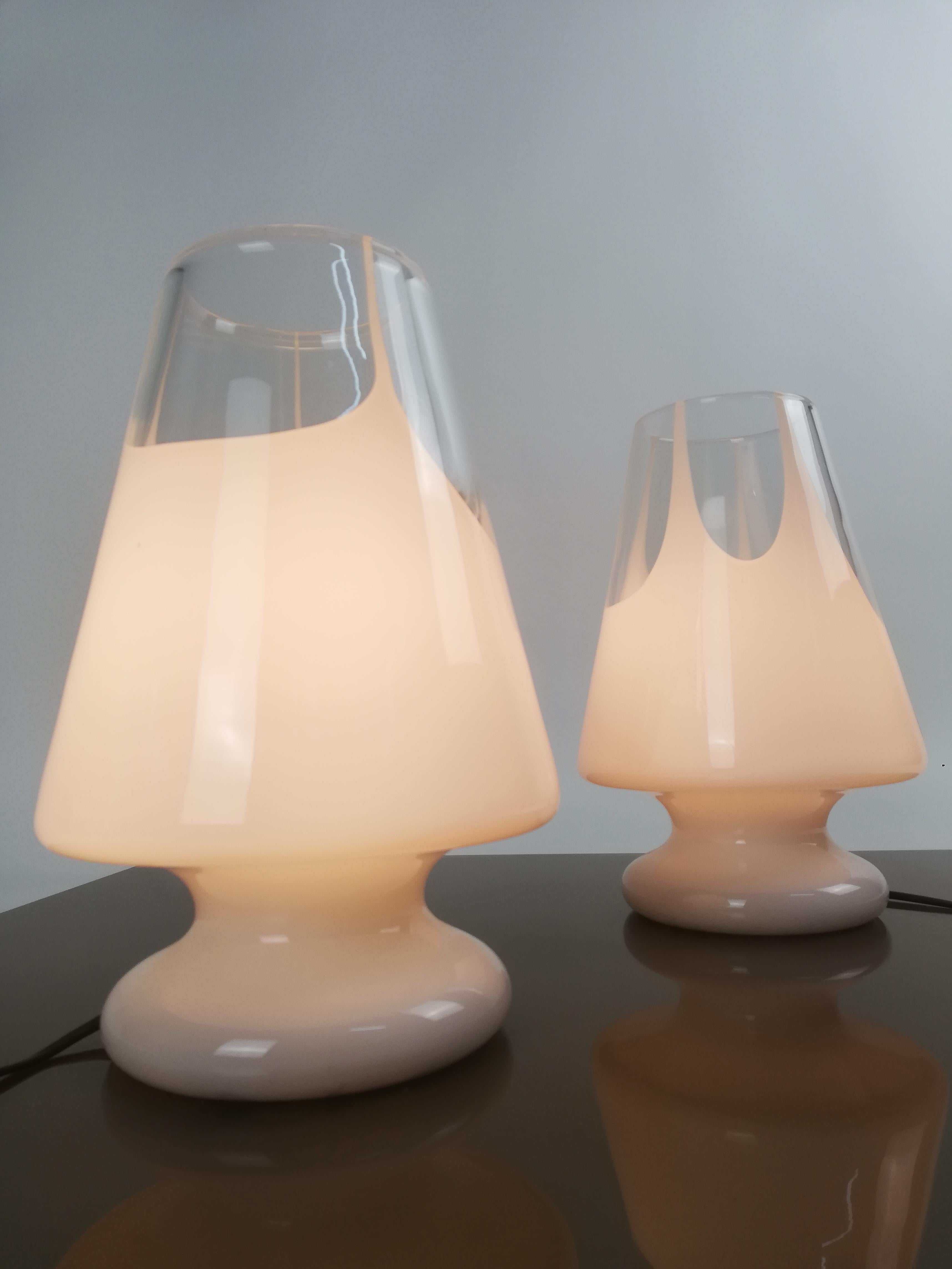 Pair of Table Lamps by Prima Luce in White Artistic Murano Glass, Italy, 1970s For Sale 3